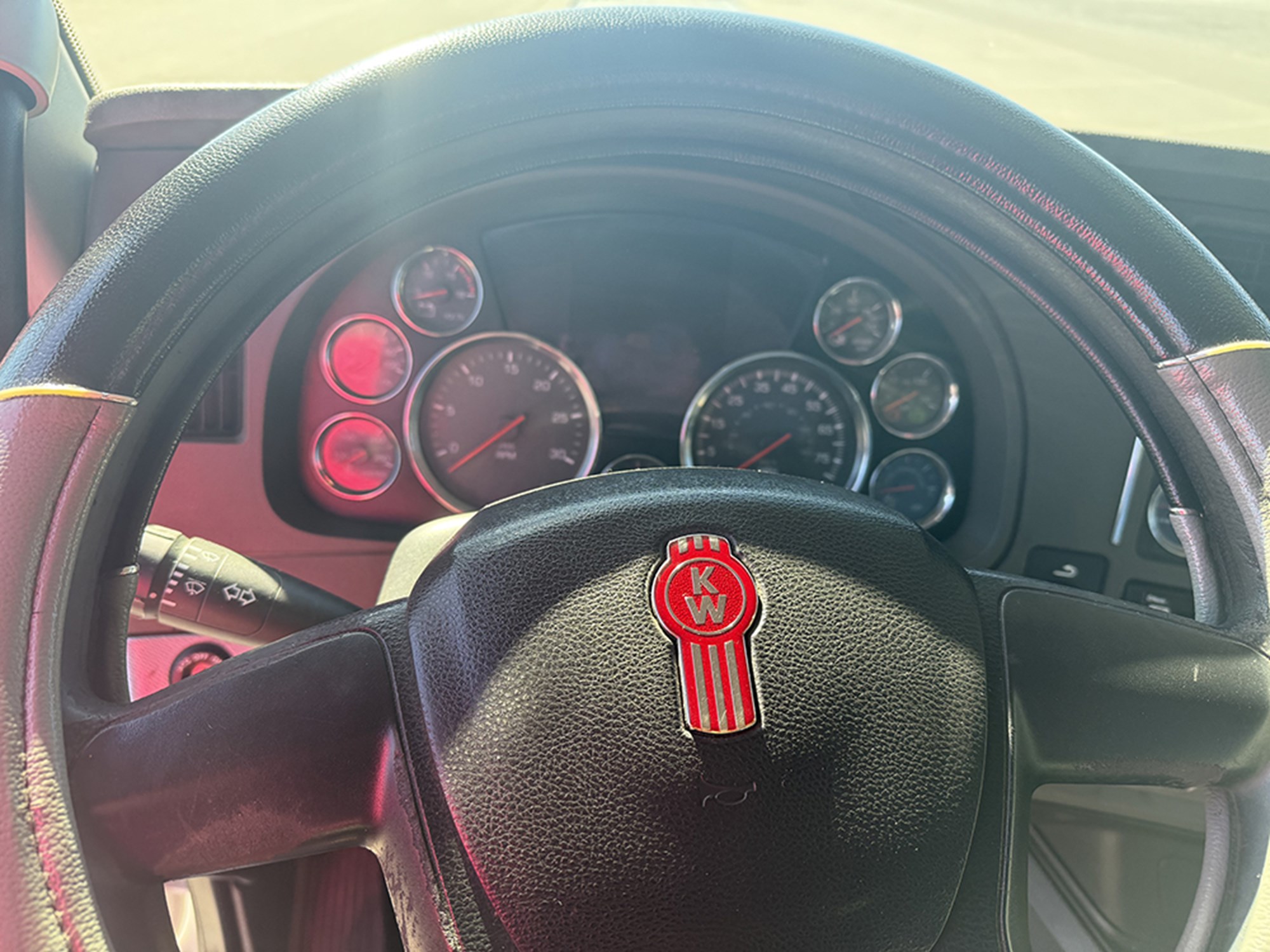 2018 Kenworth T880 1762363466165 2018 Kenworth T880 1762363466165