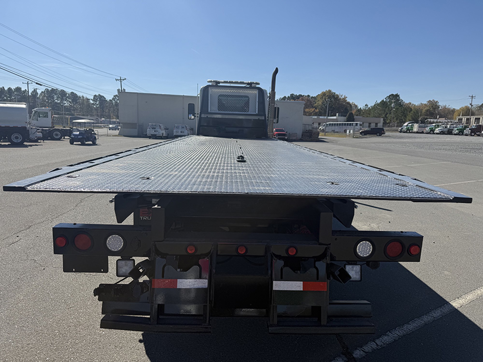 2017 Kenworth T880 2017 Kenworth T880 - image 5 of 6