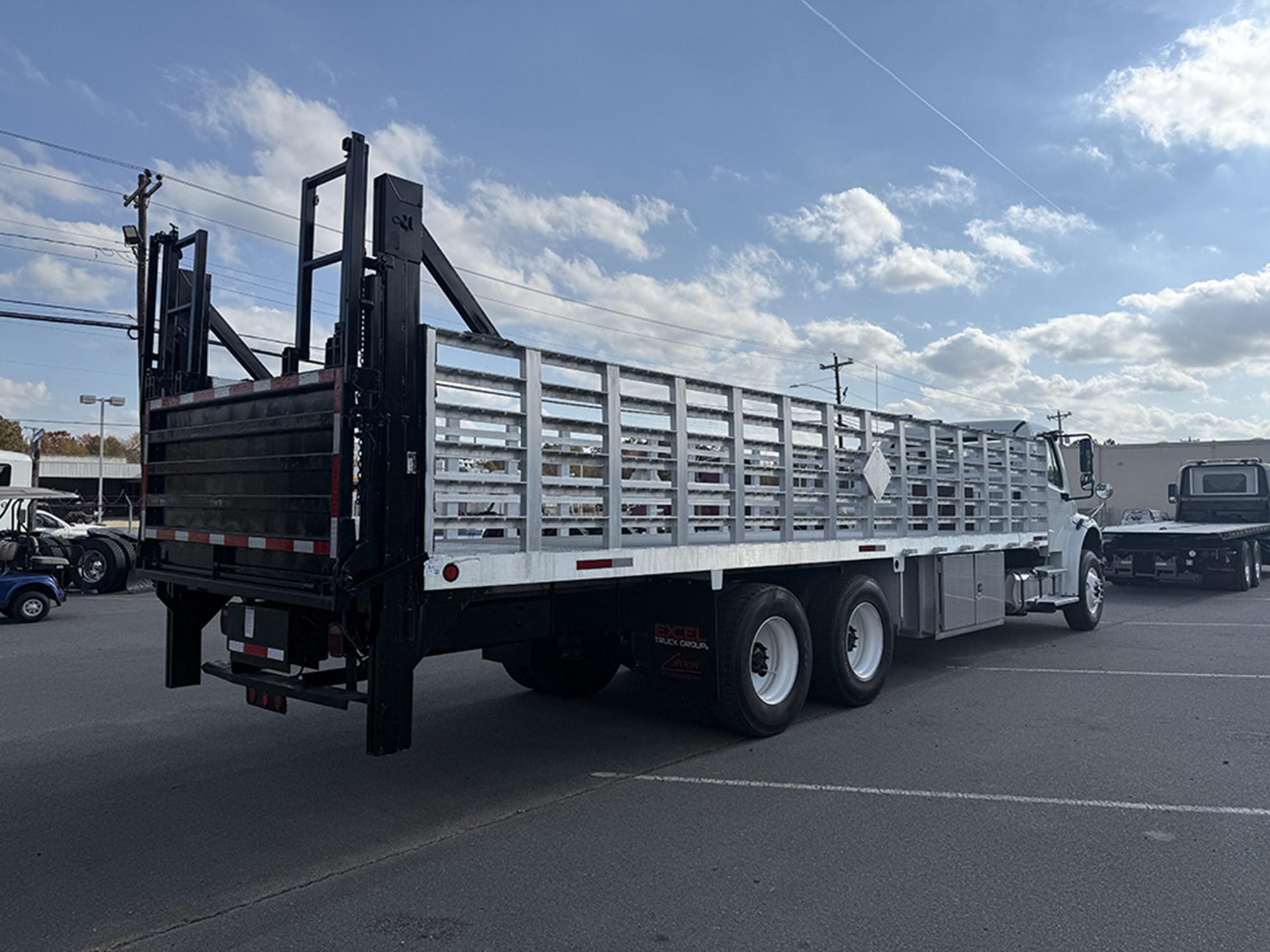 2020 Freightliner M2 2020 Freightliner M2 - image 4 of 6