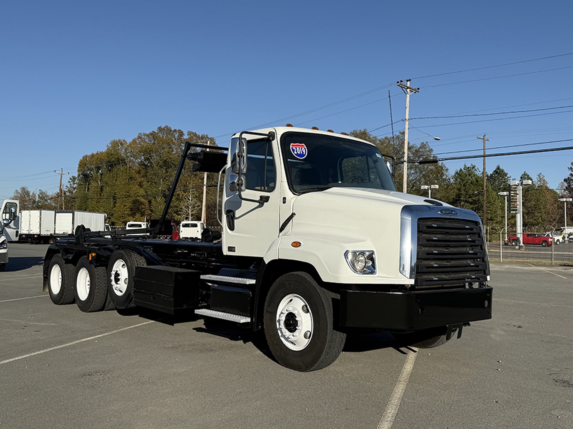 2019 Freightliner 114SD 2019 Freightliner 114SD - image 2 of 2