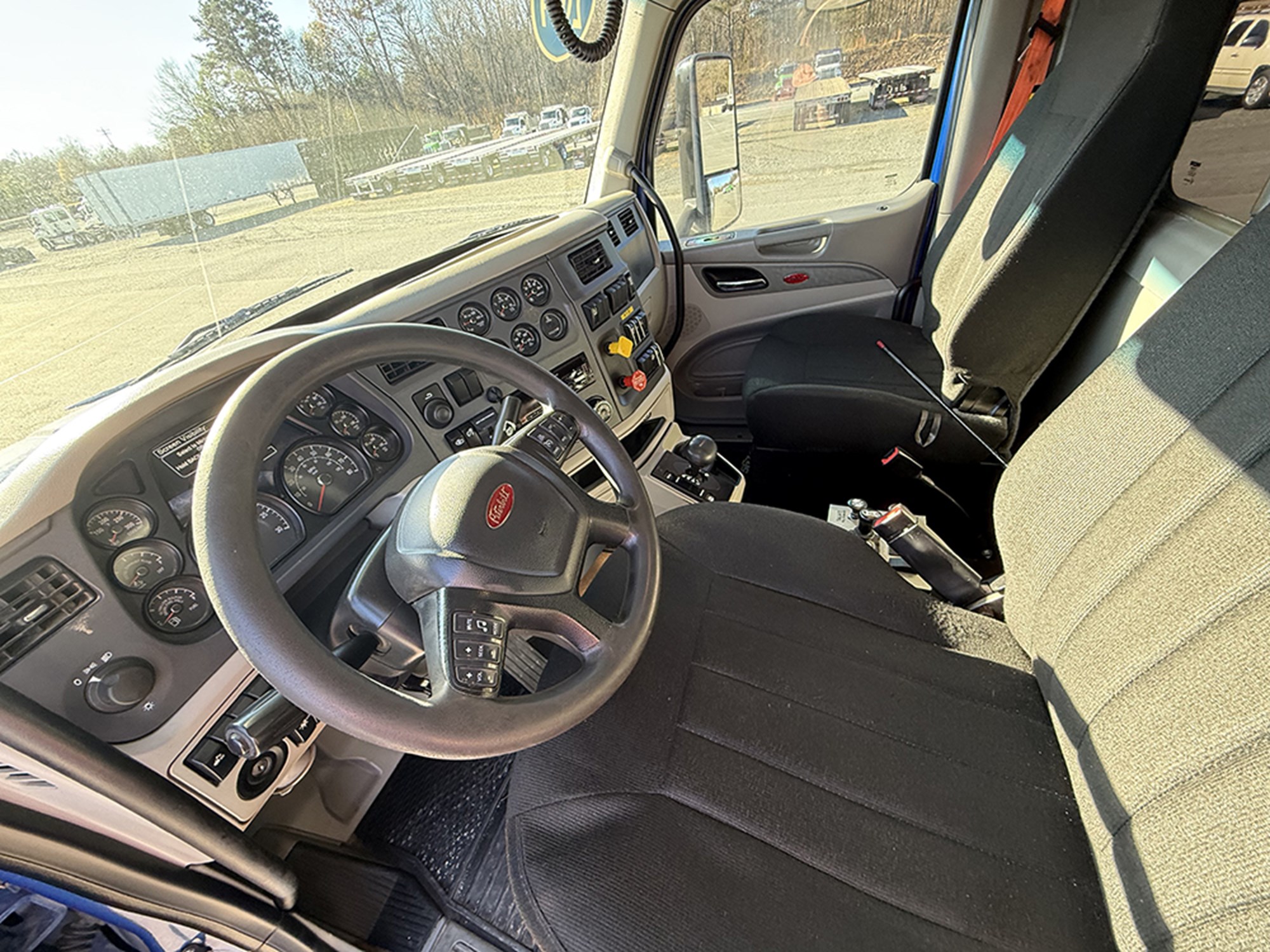 2019 Peterbilt 567 1765484021084 2019 Peterbilt 567 1765484021084