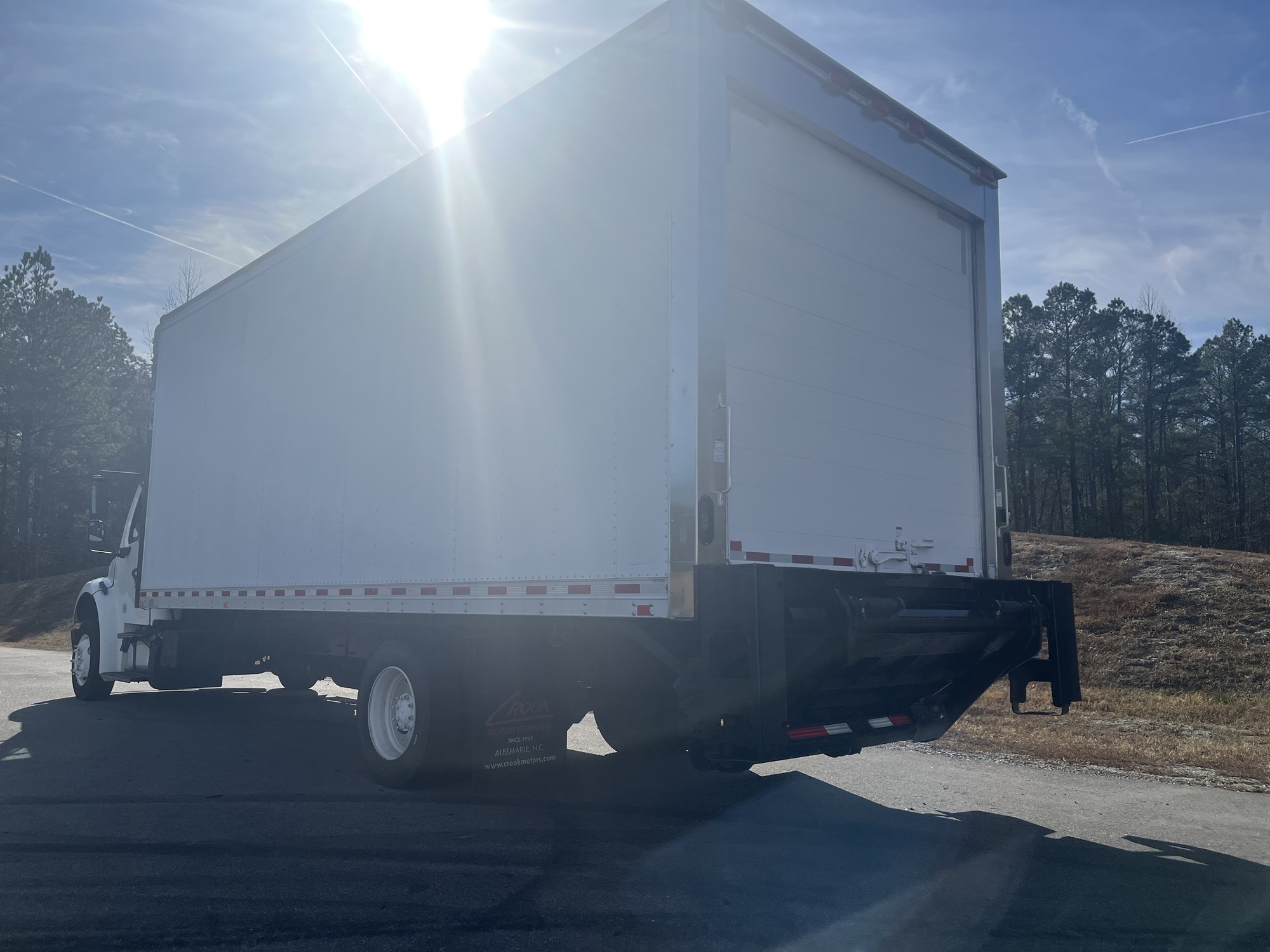 2017 Freightliner M2 106 2017 Freightliner M2 106 - image 3 of 6