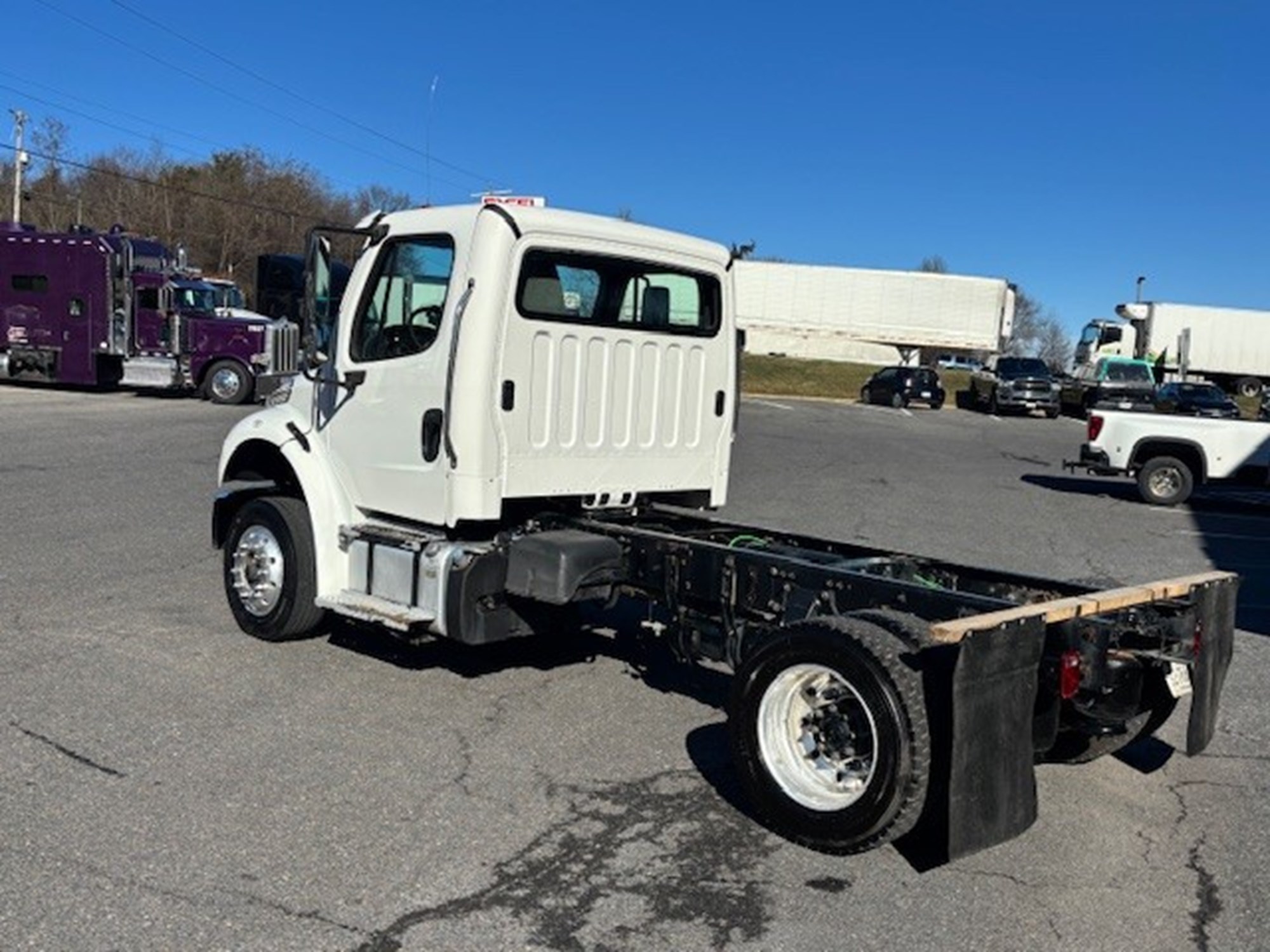 2016 FREIGHTLINER M2 2016 FREIGHTLINER M2 - image 3 of 6