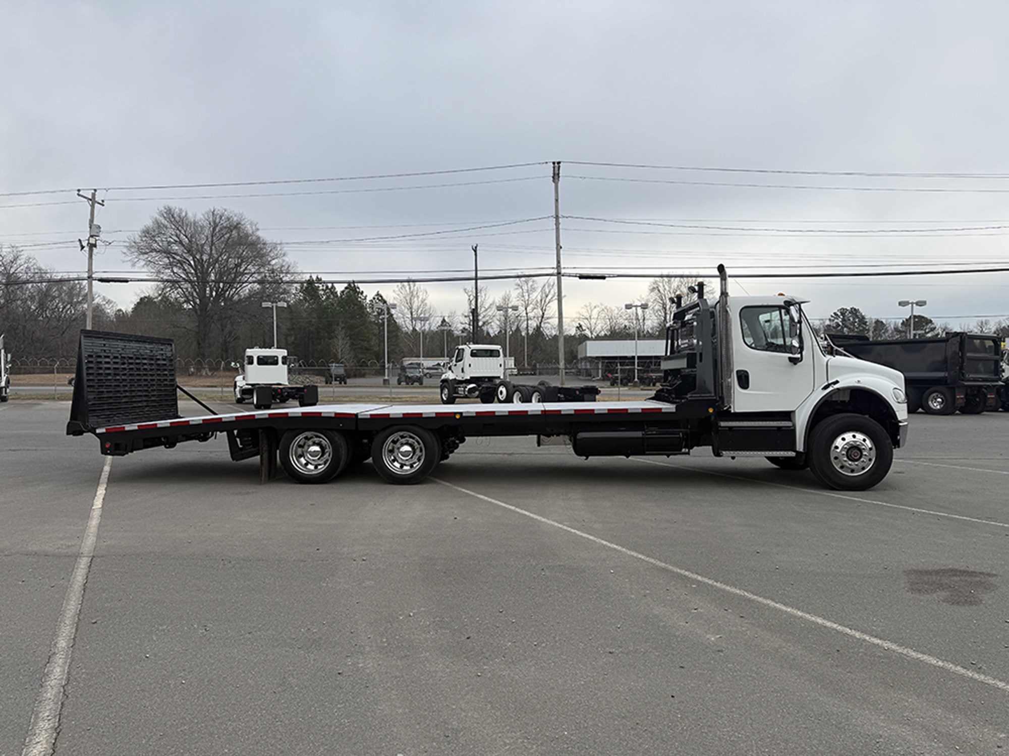 2021 Freightliner M2106 2021 Freightliner M2106 - image 3 of 6