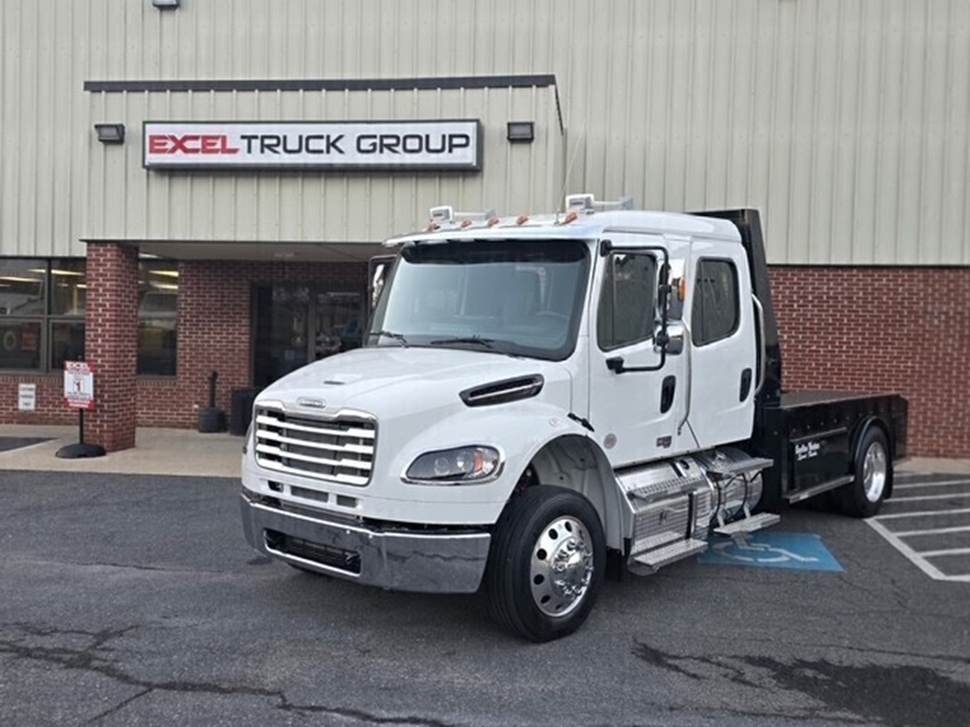 2025 Freightliner M2106 1769180800957 2025 Freightliner M2106 1769180800957