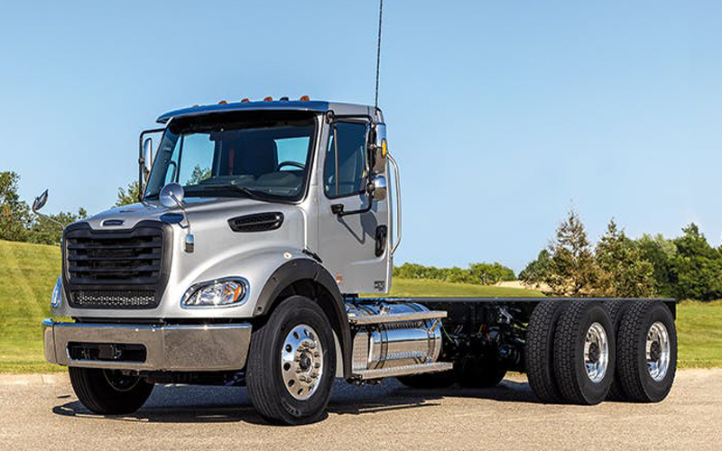 Freightliner M2 112 Plus Freightliner M2 112 Plus - image 2 of 6