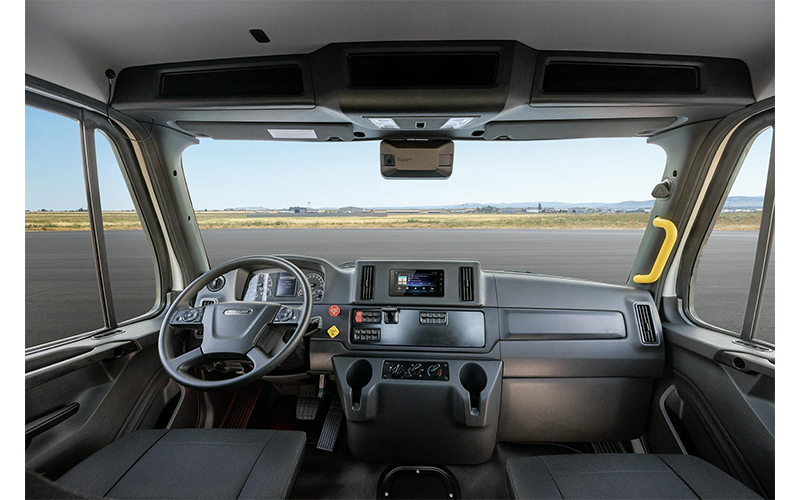 Freightliner 108SD Plus Freightliner 108SD Plus - image 6 of 6