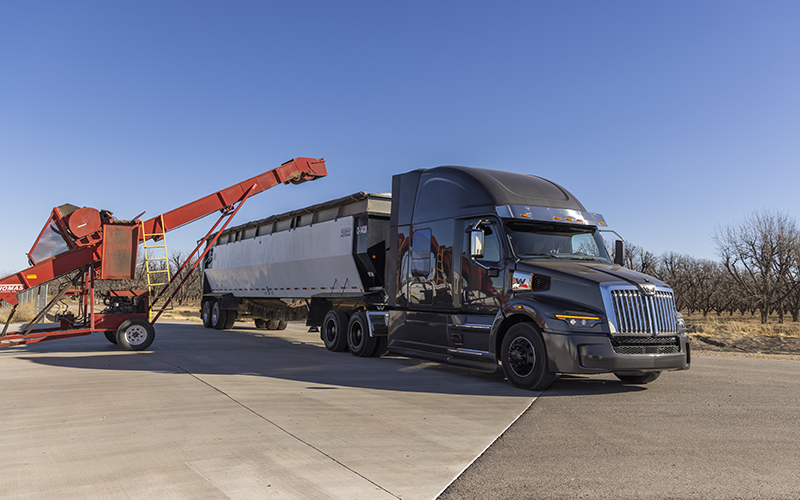 Western Star 57X Western Star 57X - image 2 of 4