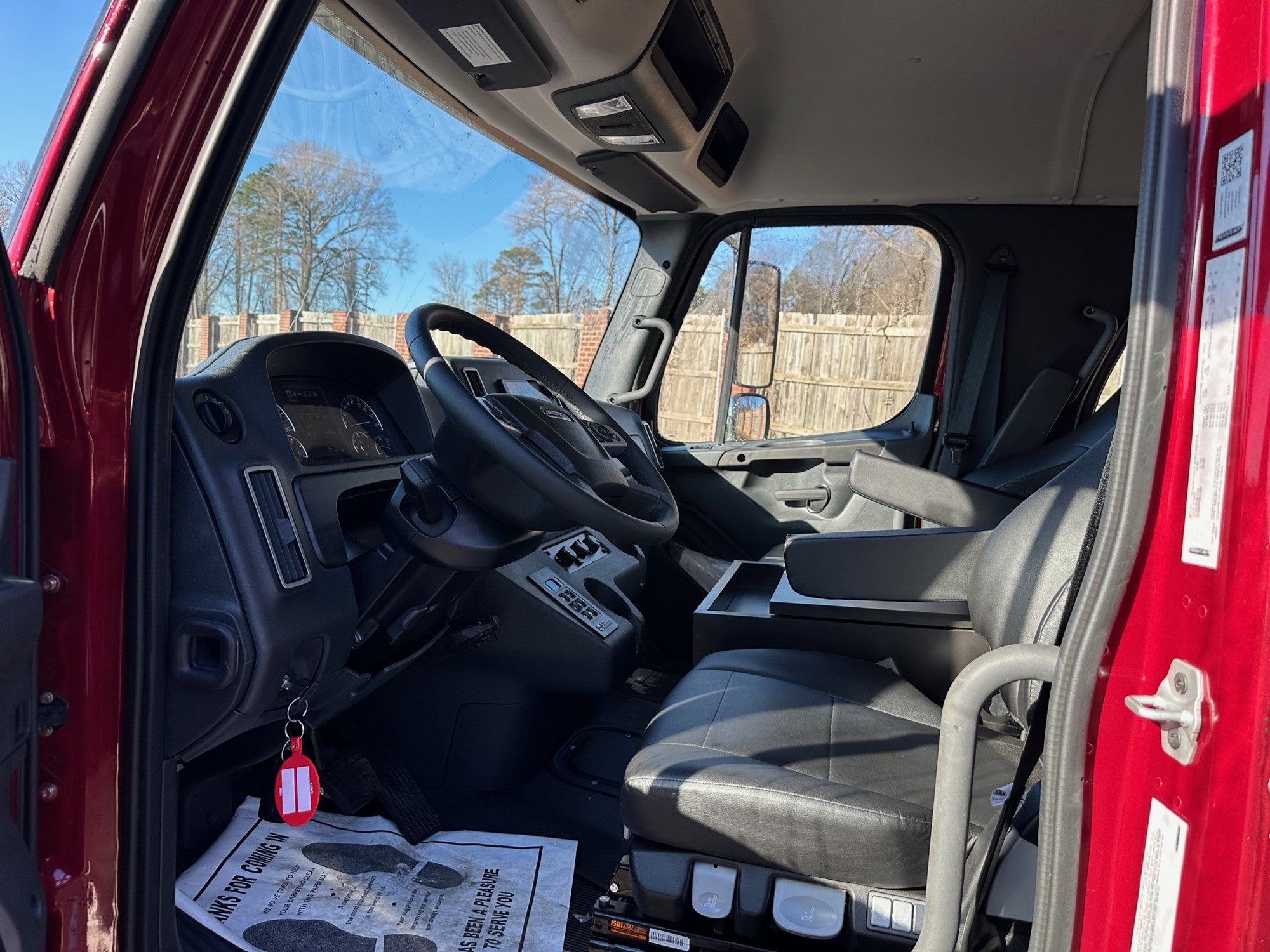 2026 Freightliner M2106 2026 Freightliner M2106 - image 3 of 6