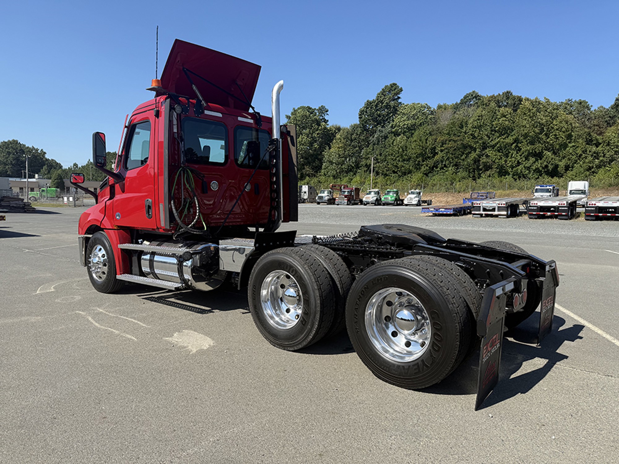 2021 Freightliner Cascadia - image 6