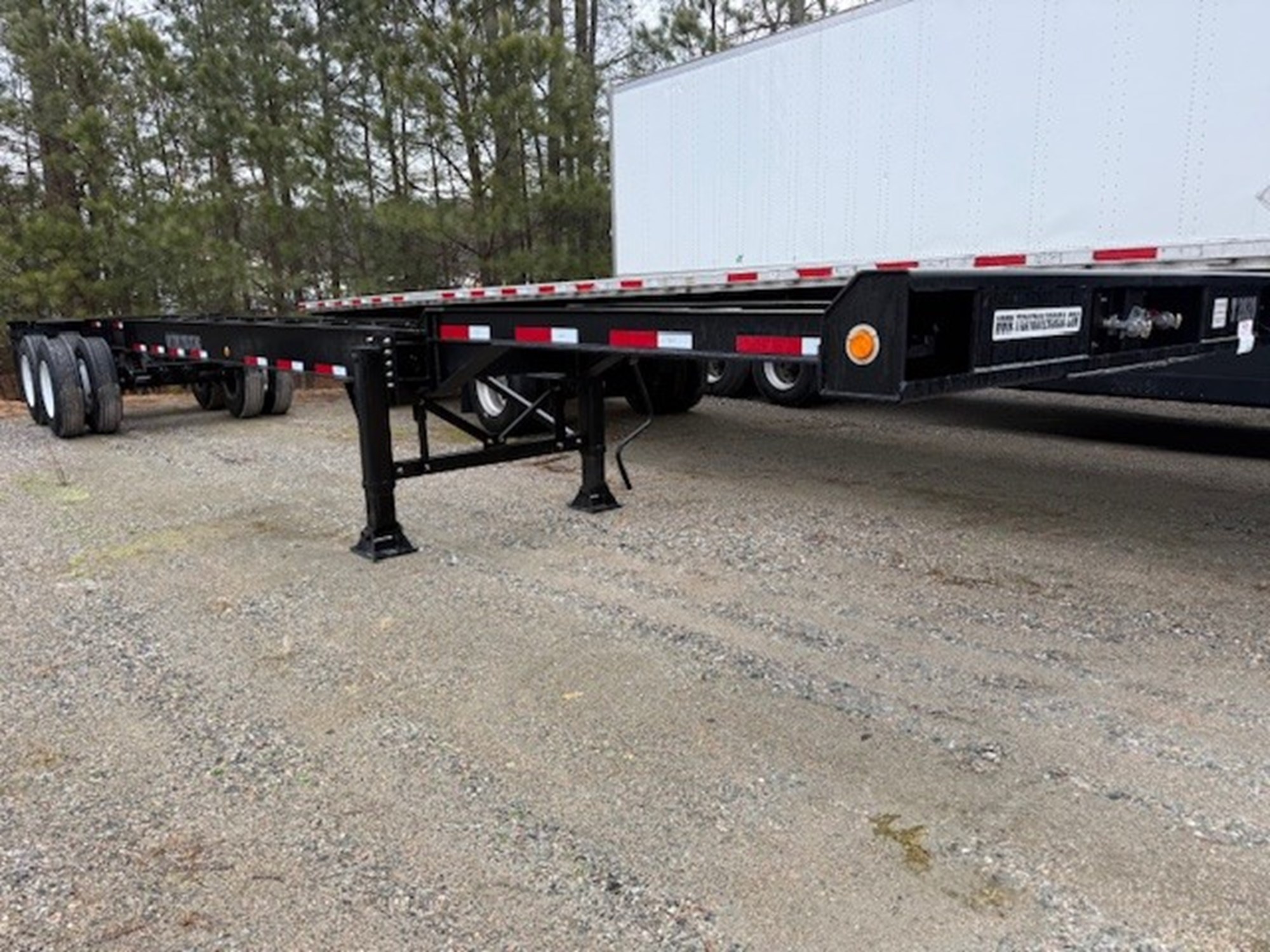 2023 SOUTHWESTERN container/chass 2023 SOUTHWESTERN container/chass - image 2 of 6