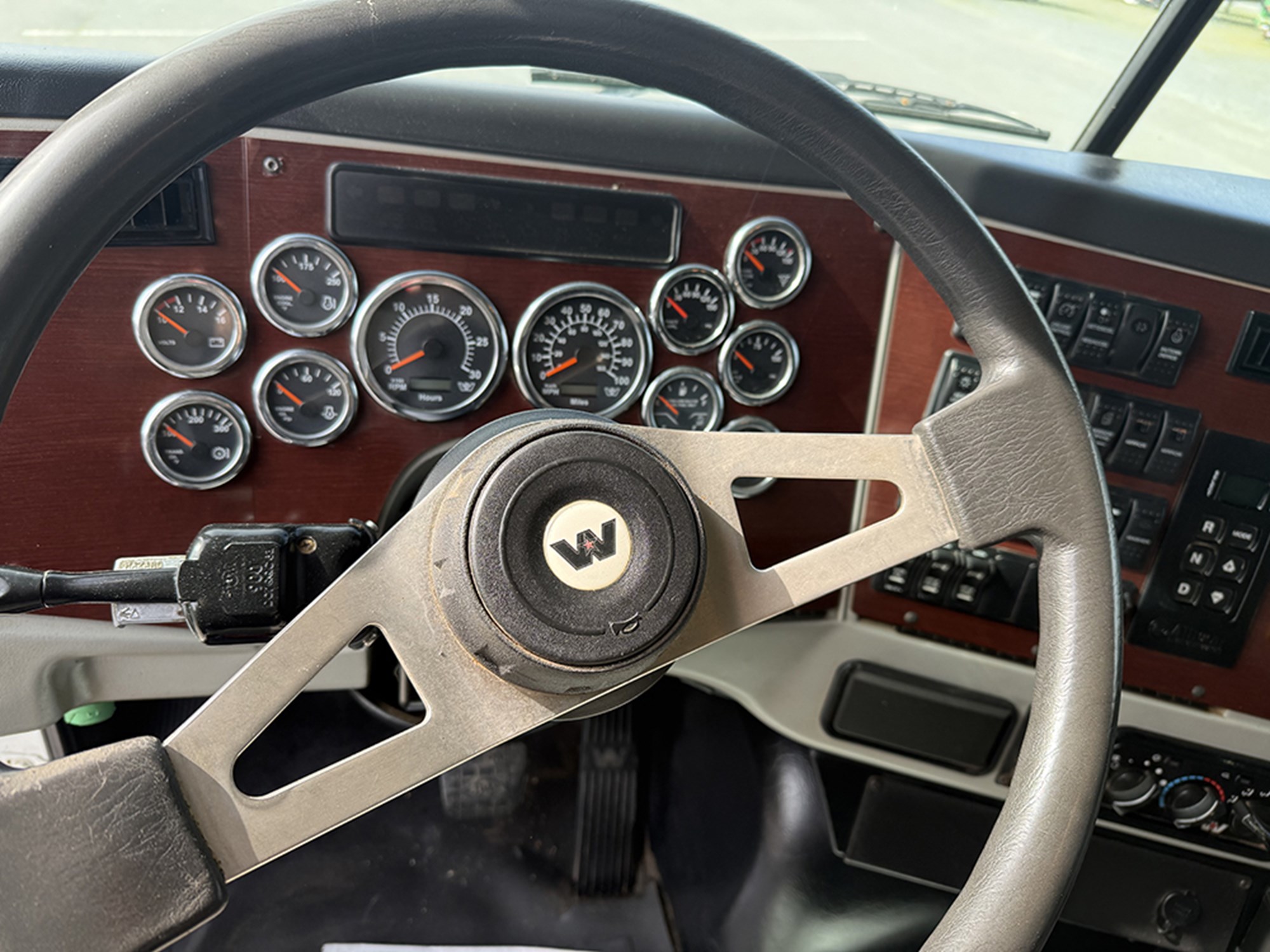 2017 Western Star 4700 1774365994725 2017 Western Star 4700 1774365994725