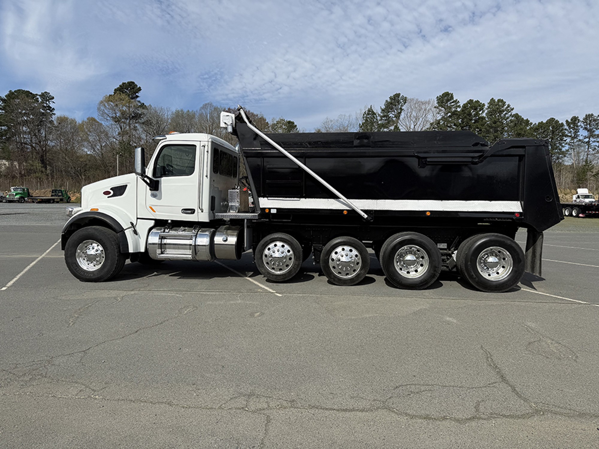 2019 Peterbilt 567 1774366081804 2019 Peterbilt 567 1774366081804