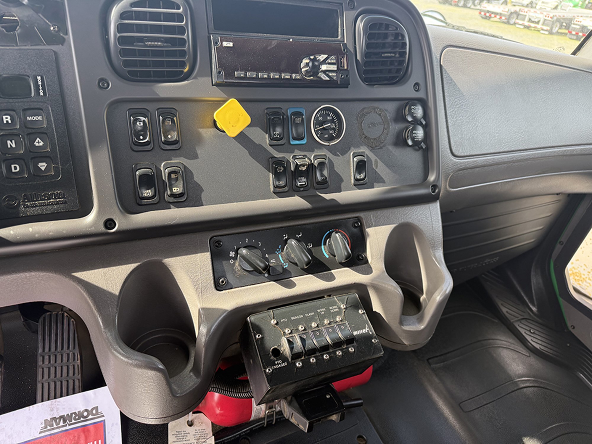 2018 Freightliner M2106 1774366163462 2018 Freightliner M2106 1774366163462