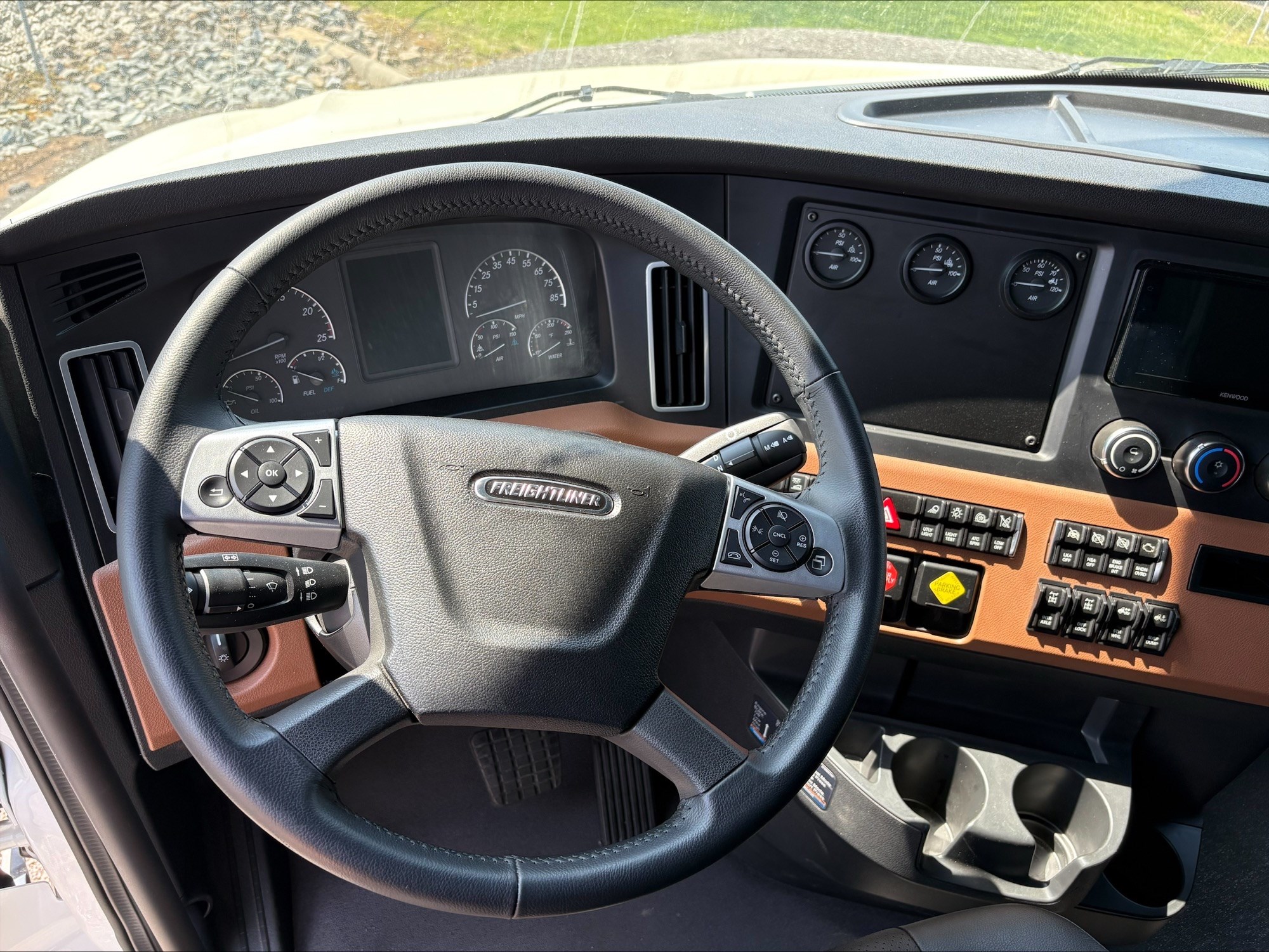 2026 Freightliner - image 4