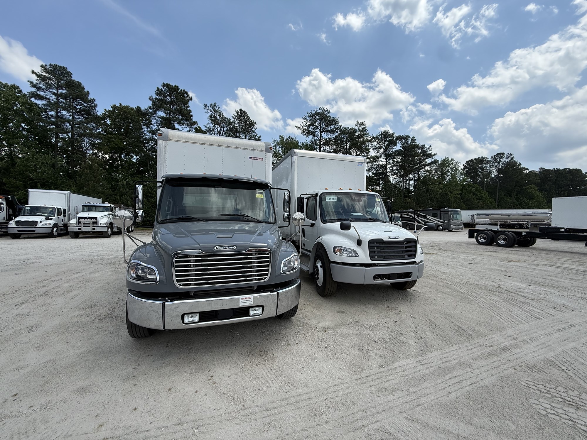 2026 Freightliner M2 106 - image 4