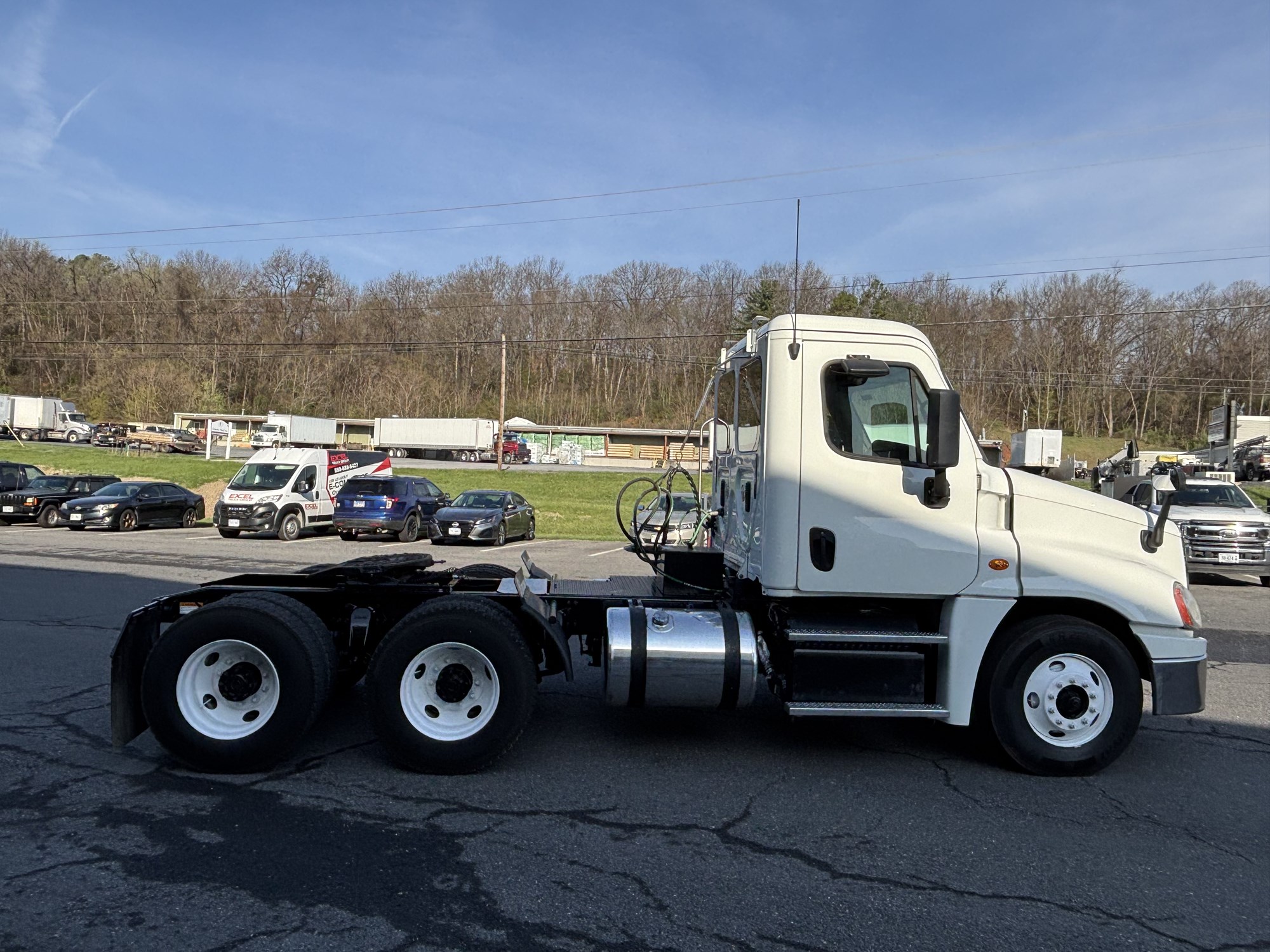 2016 Freightliner Cascadia 125 2016 Freightliner Cascadia 125 - image 6 of 6