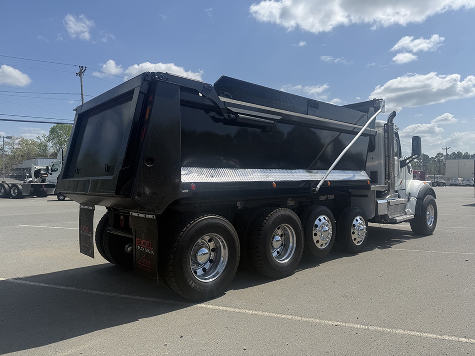 2019 Peterbilt 567 2019 Peterbilt 567 - image 4 of 6