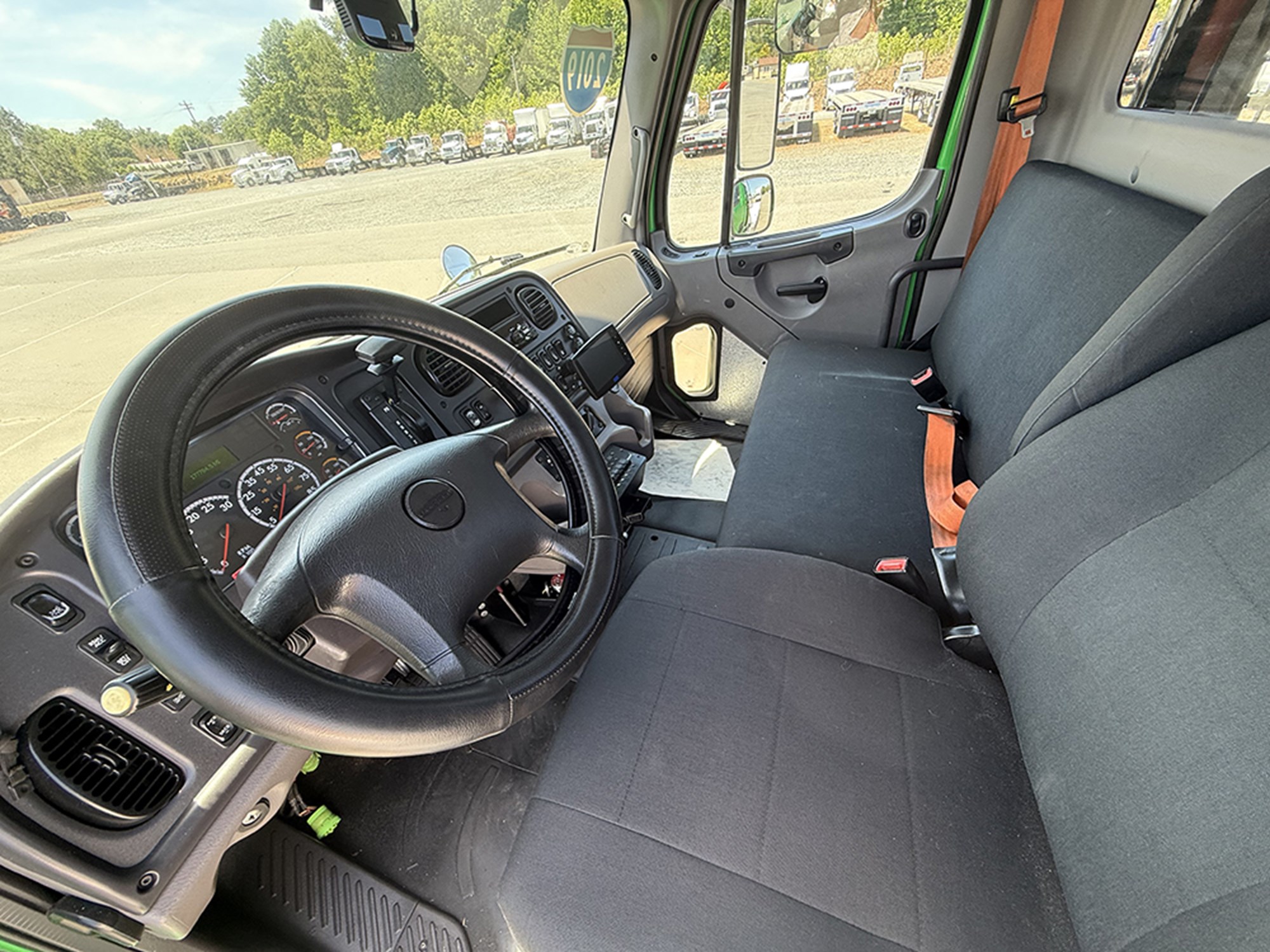 2019 Freightliner M2106 1777917759389 2019 Freightliner M2106 1777917759389
