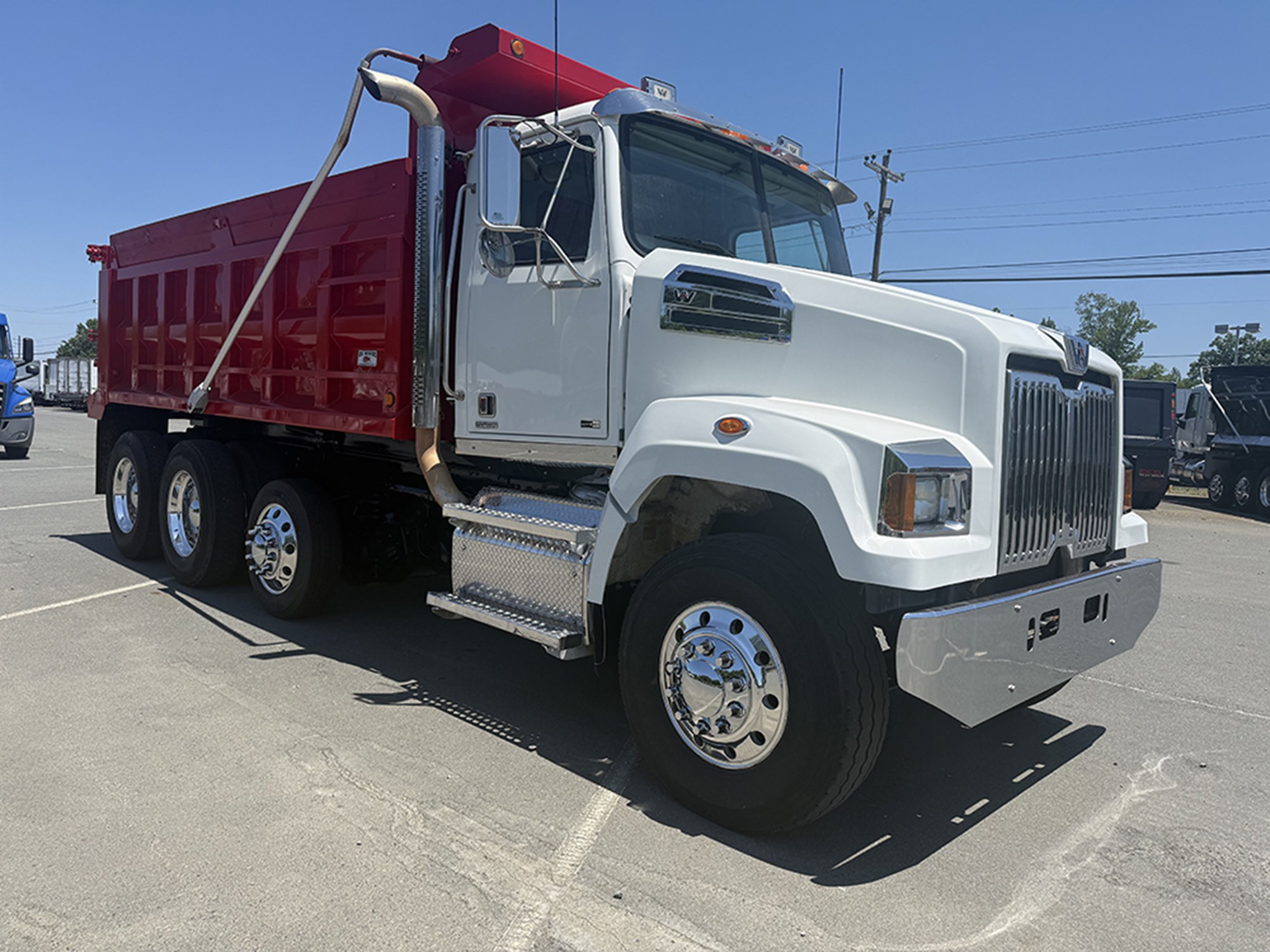 2013 Western Star 4700 1779126794019 2013 Western Star 4700 1779126794019