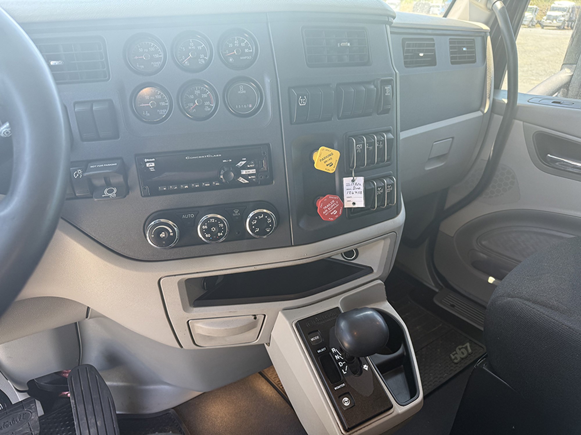 2019 Peterbilt 567 1779127078096 2019 Peterbilt 567 1779127078096