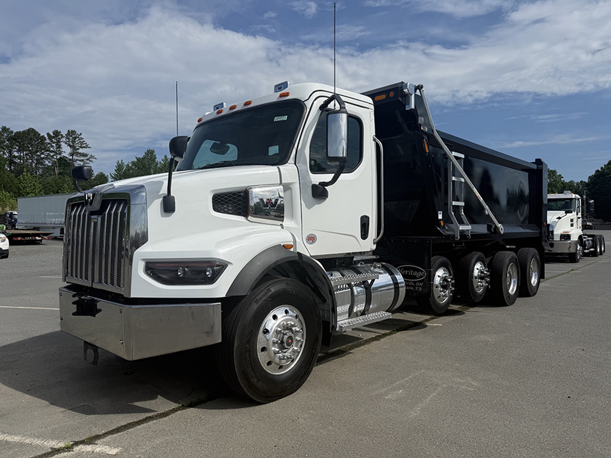 2025 Western Star 47X 2025 Western Star 47X - image 1 of 6