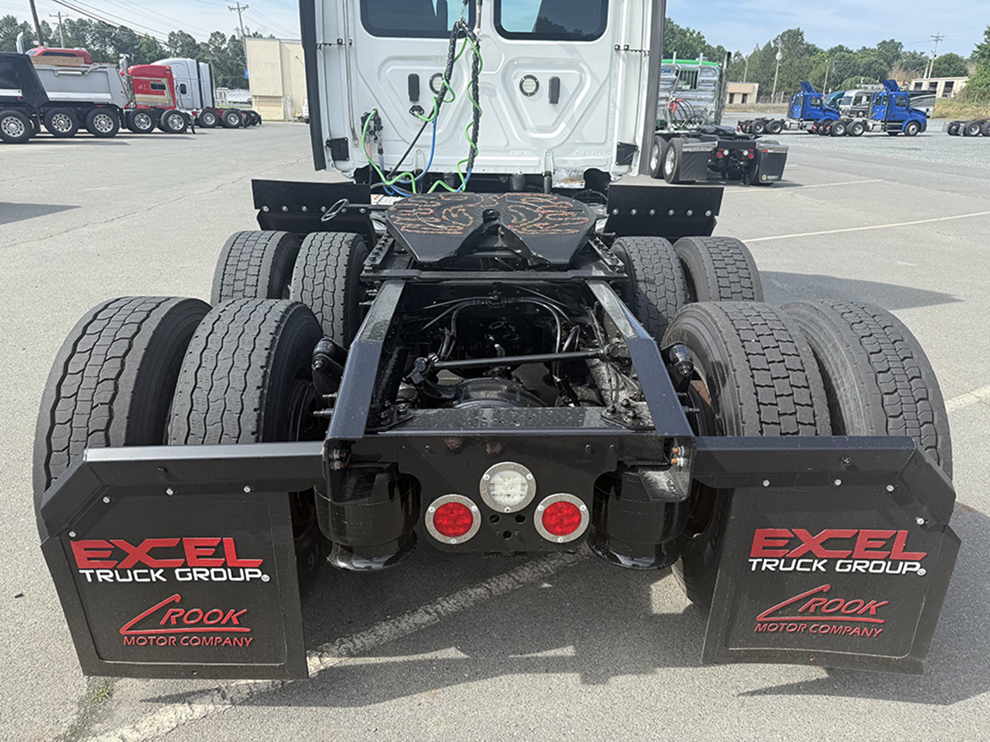 2020 Freightliner Cascadia 126 2020 Freightliner Cascadia 126 - image 5 of 6