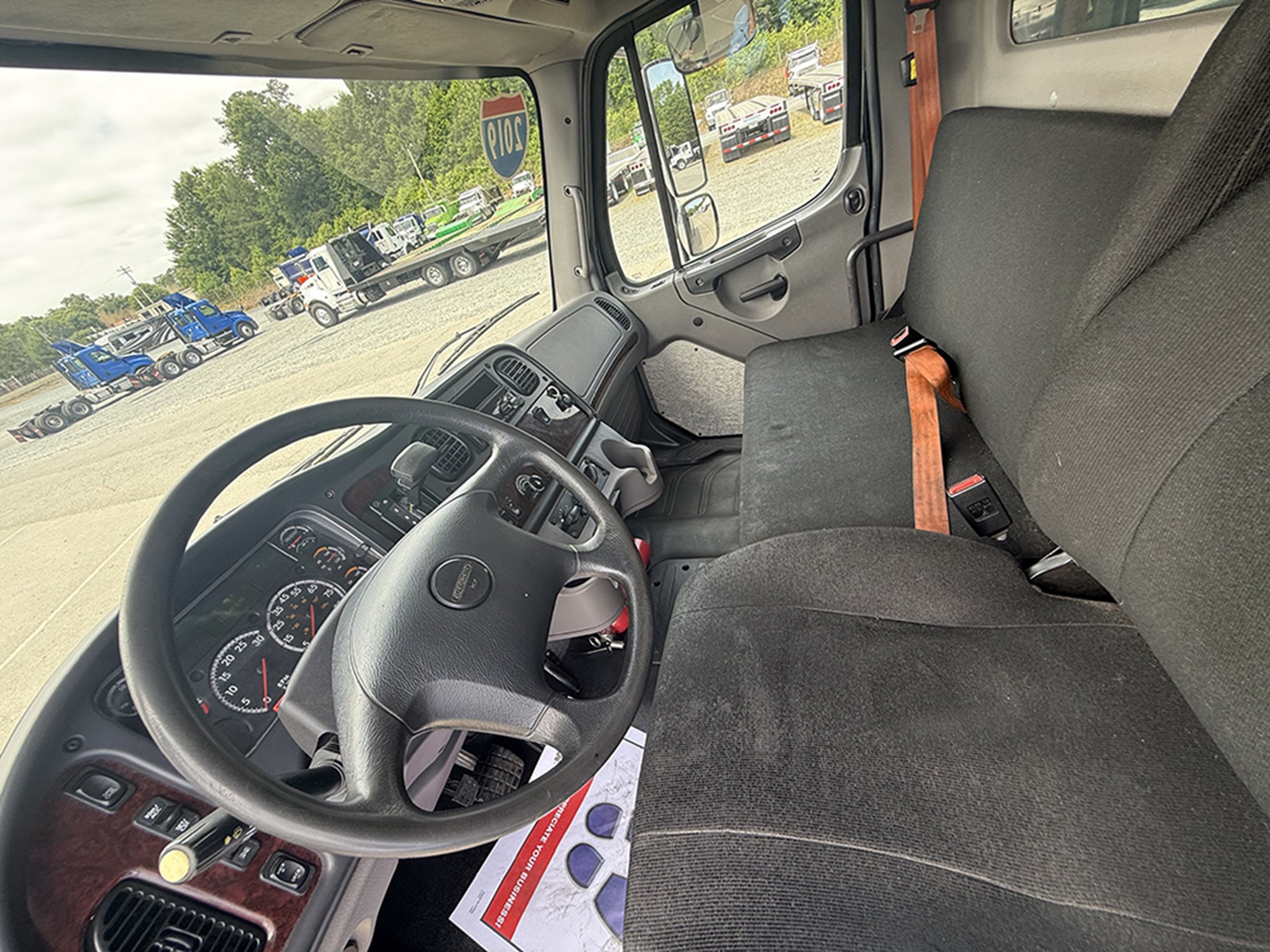 2019 Freightliner M2 1780074211810 2019 Freightliner M2 1780074211810