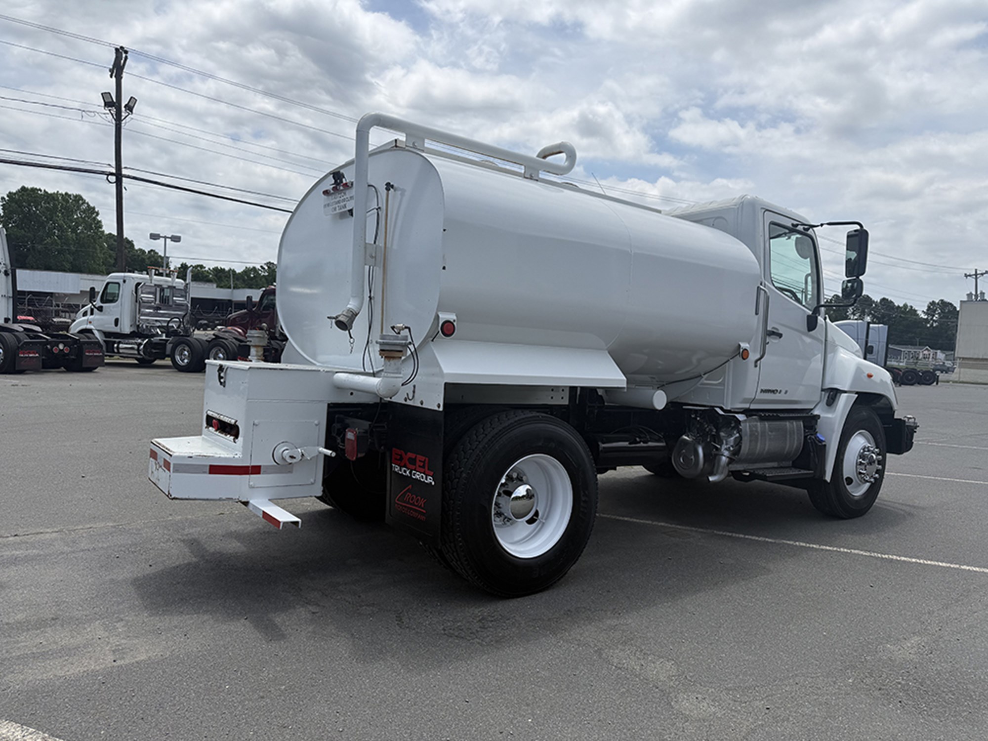 2019 Hino 338 2019 Hino 338 - image 4 of 6