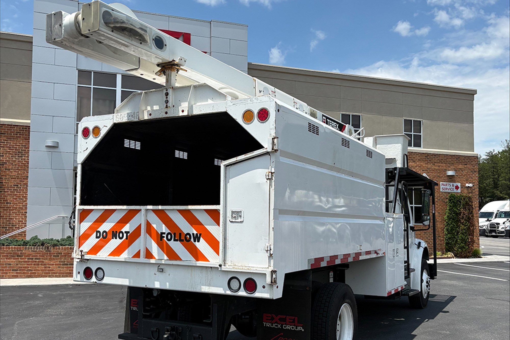 2019 Freightliner M2 106 — photo 4