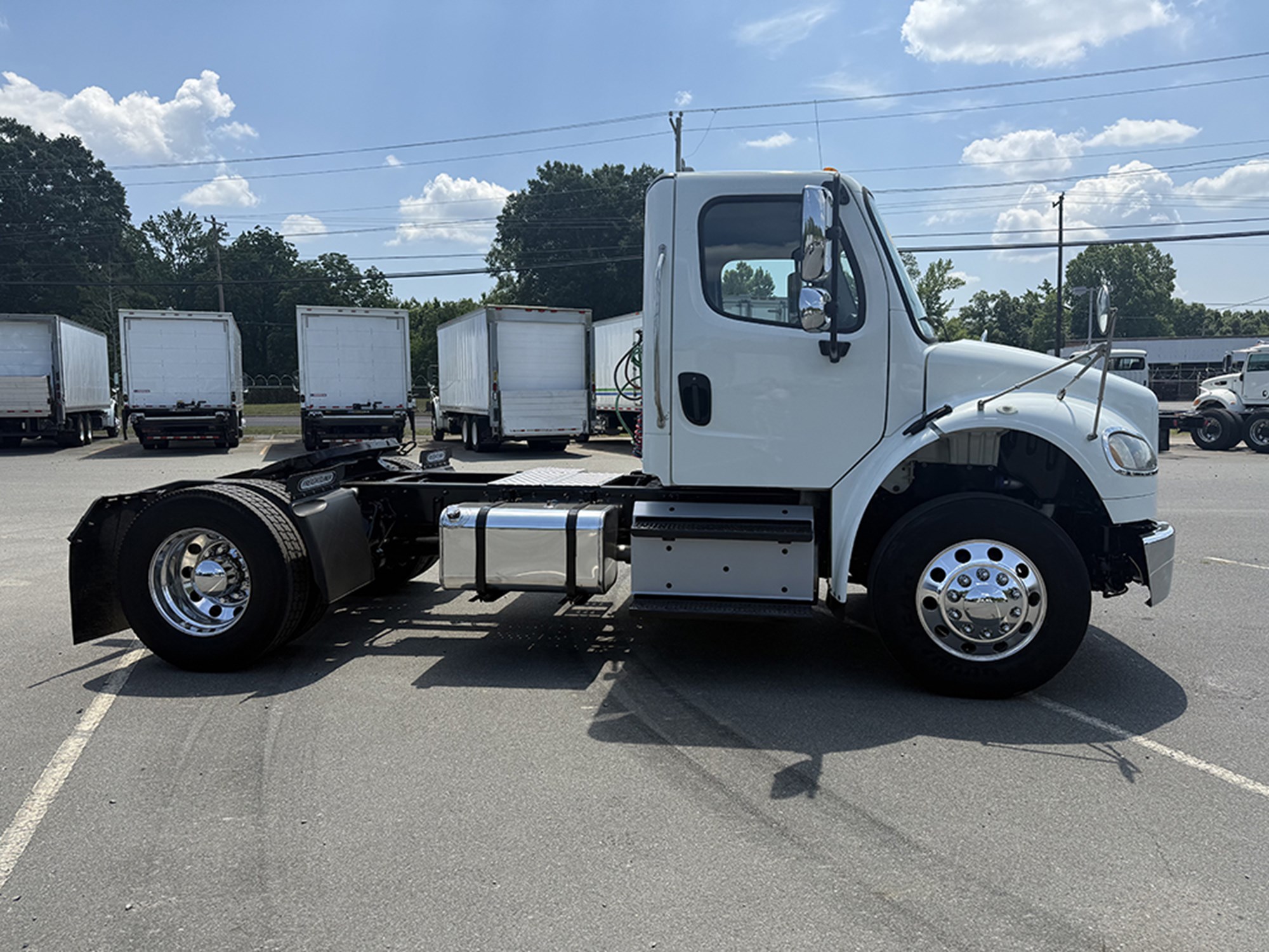 2019 Freightliner M2 2019 Freightliner M2 - image 3 of 6