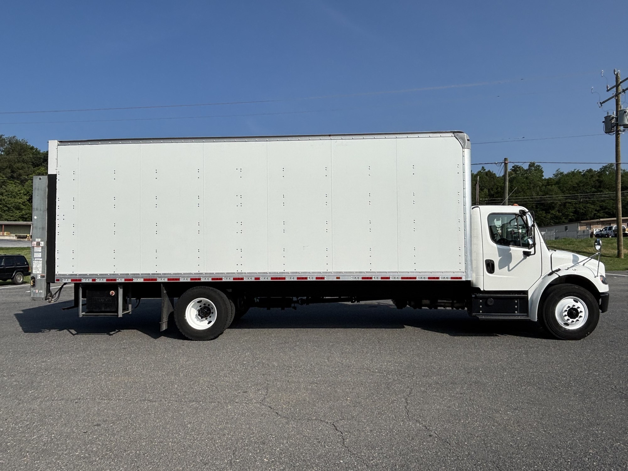 2021 Freightliner M2 2021 Freightliner M2 - image 6 of 6