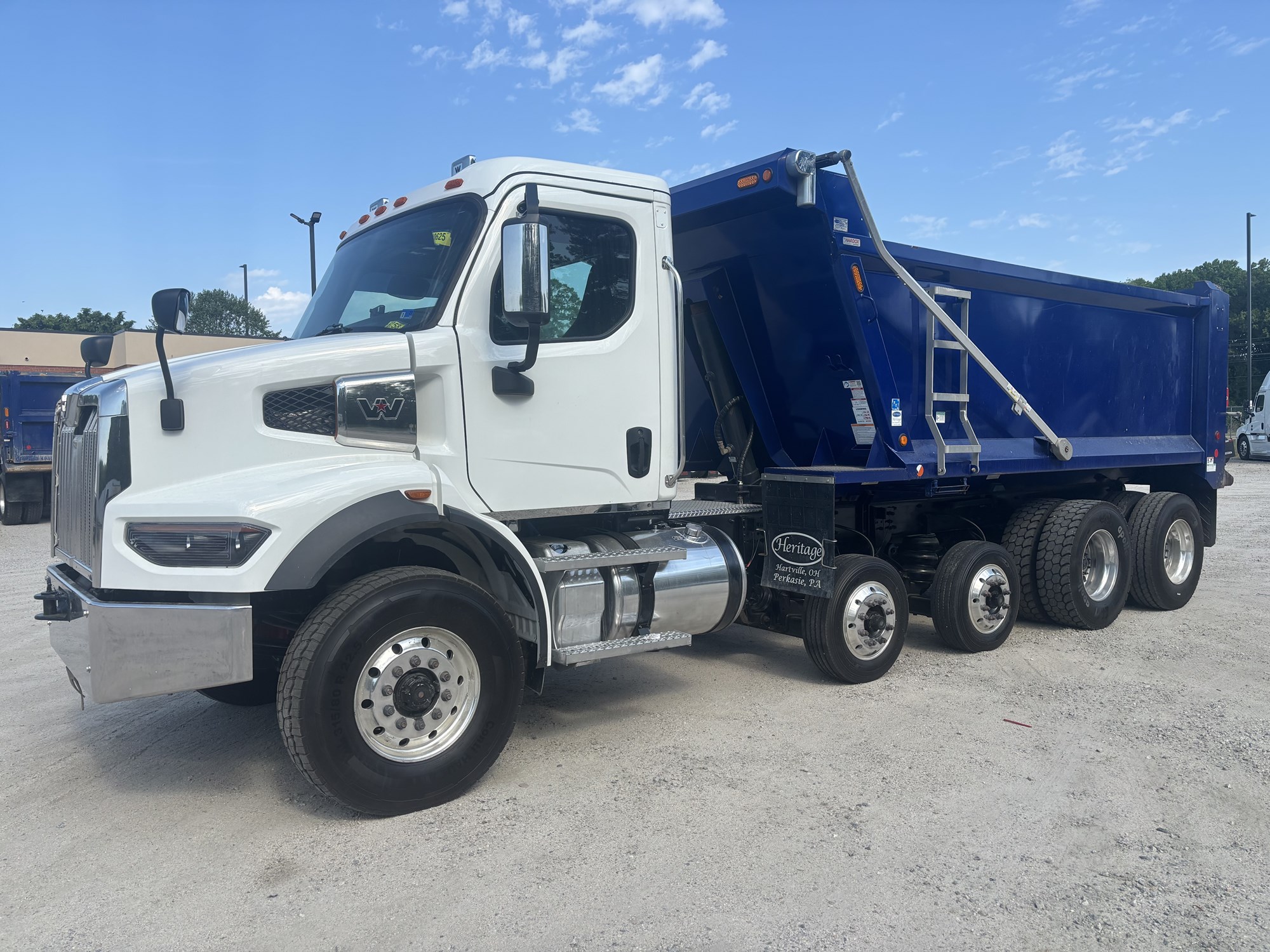 2024 Western Star 47X 2024 Western Star 47X - image 1 of 6