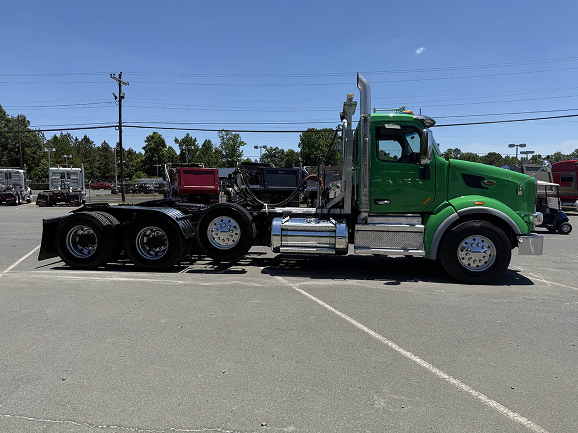 2020 Peterbilt 567 2020 Peterbilt 567 - image 3 of 6