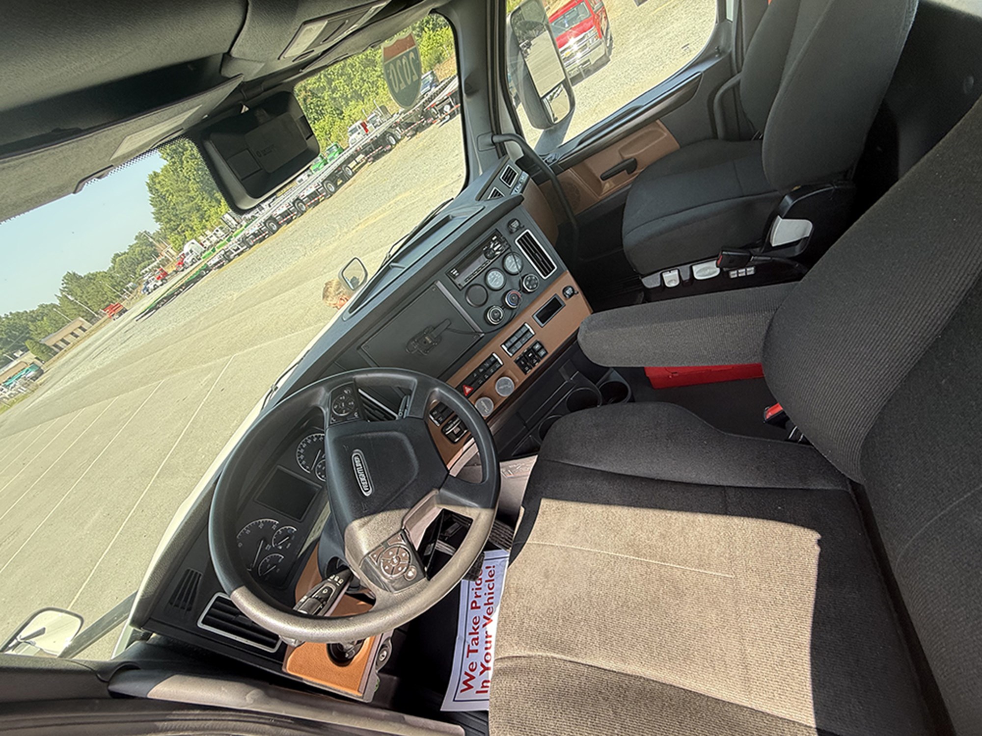 2020 Freightliner Cascadia 126 1783006172216 2020 Freightliner Cascadia 126 1783006172216