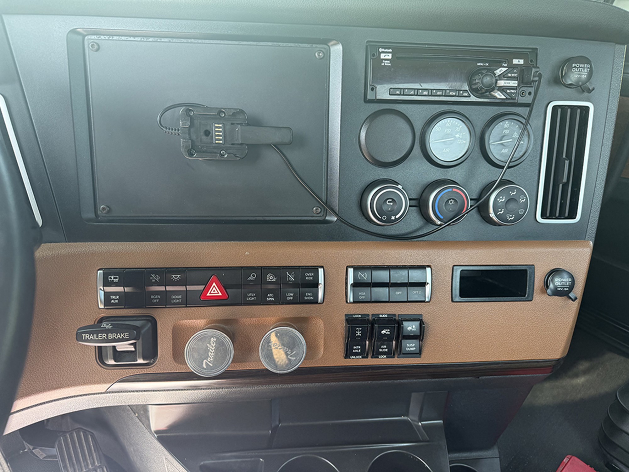 2020 Freightliner Cascadia 126 1783006172518 2020 Freightliner Cascadia 126 1783006172518