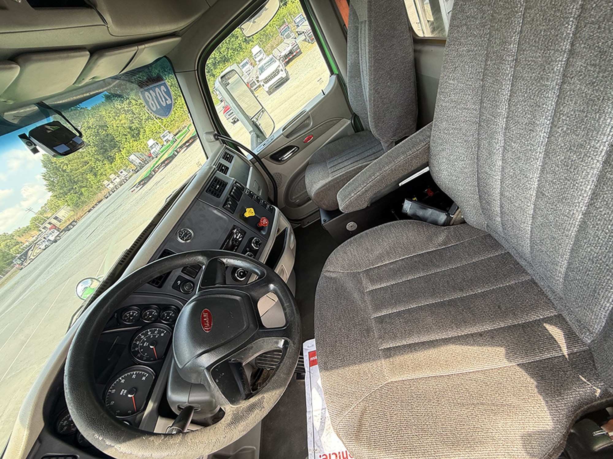 2018 Peterbilt 579 1783527045955 2018 Peterbilt 579 1783527045955