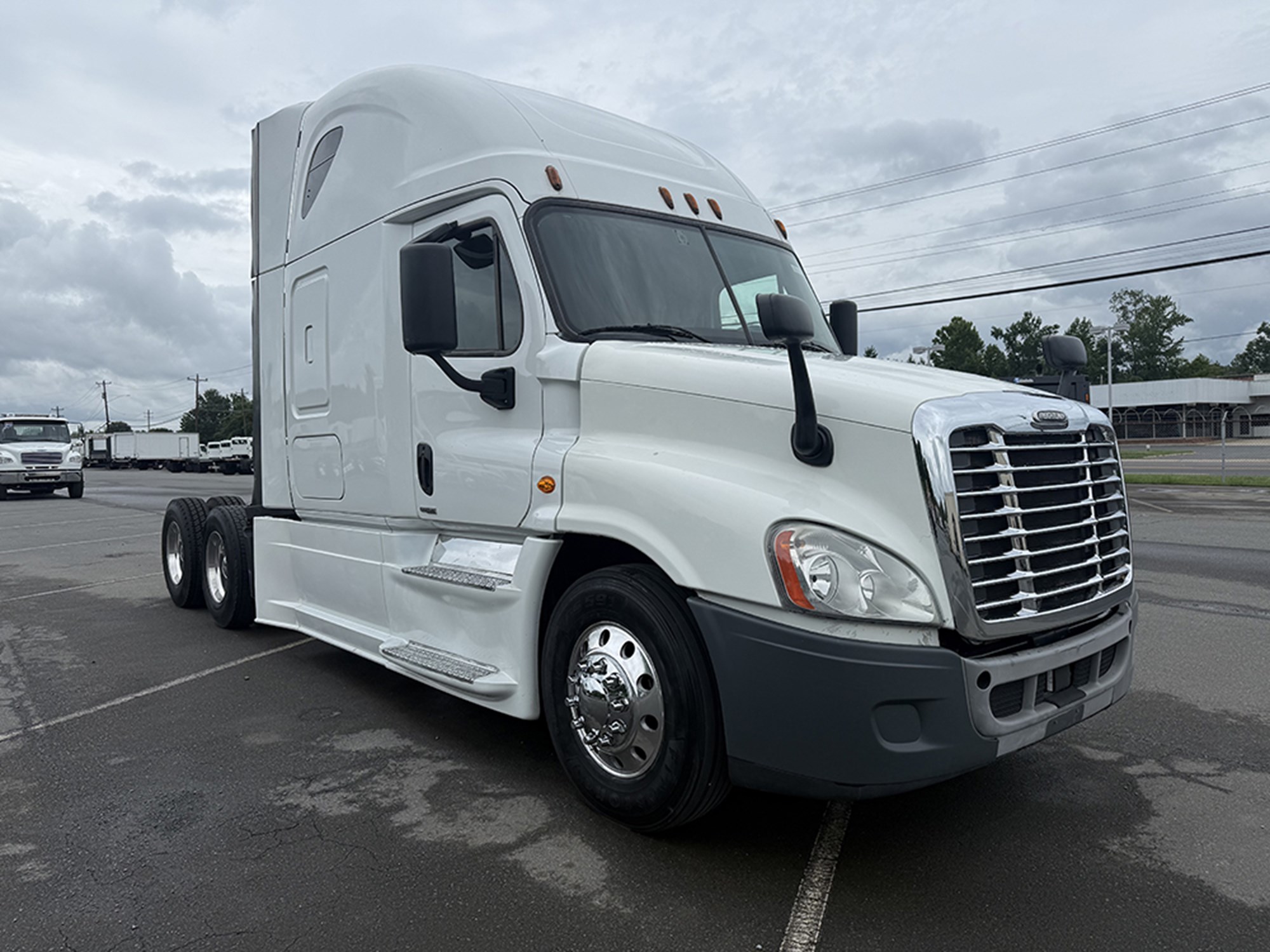 2016 Freightliner Cascadia in Chesapeake, VA — photo 2