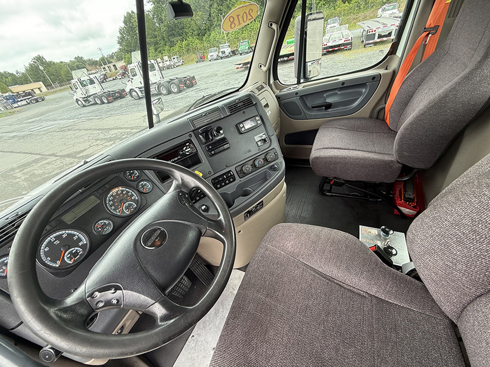 2018 Freightliner Cascadia 125 1783963840185 2018 Freightliner Cascadia 125 1783963840185