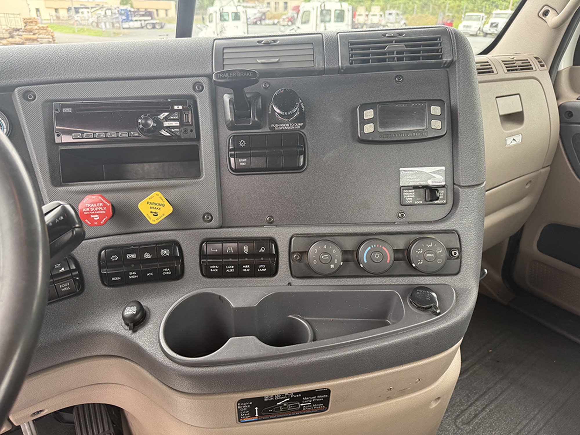 2018 Freightliner Cascadia 125 1783963840400 2018 Freightliner Cascadia 125 1783963840400
