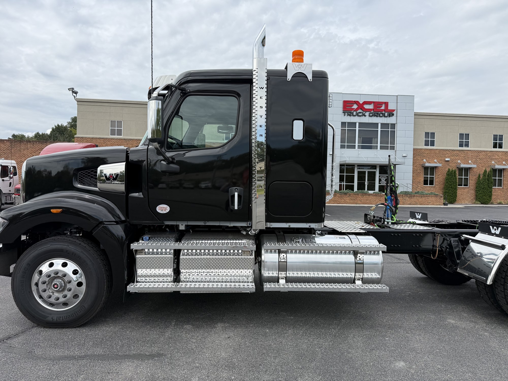 2026 Western Star 49X 2026 Western Star 49X - image 3 of 6