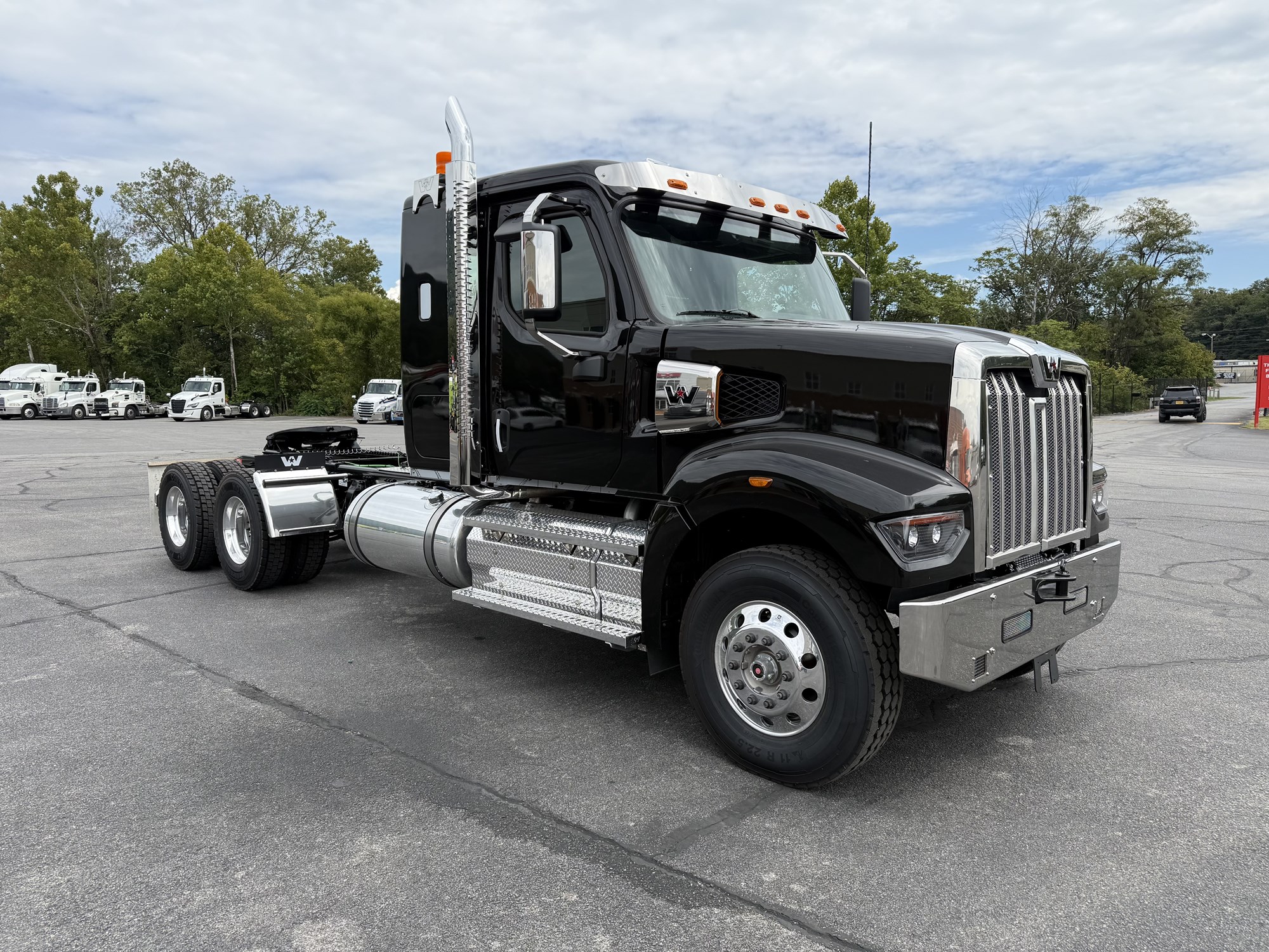 2026 Western Star 49X 2026 Western Star 49X - image 5 of 6