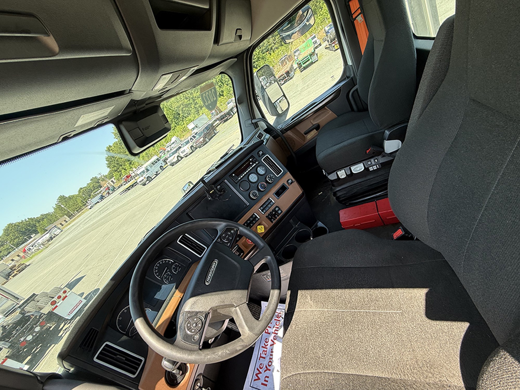 2022 Freightliner CASCADIA 126 1784132253788 2022 Freightliner CASCADIA 126 1784132253788