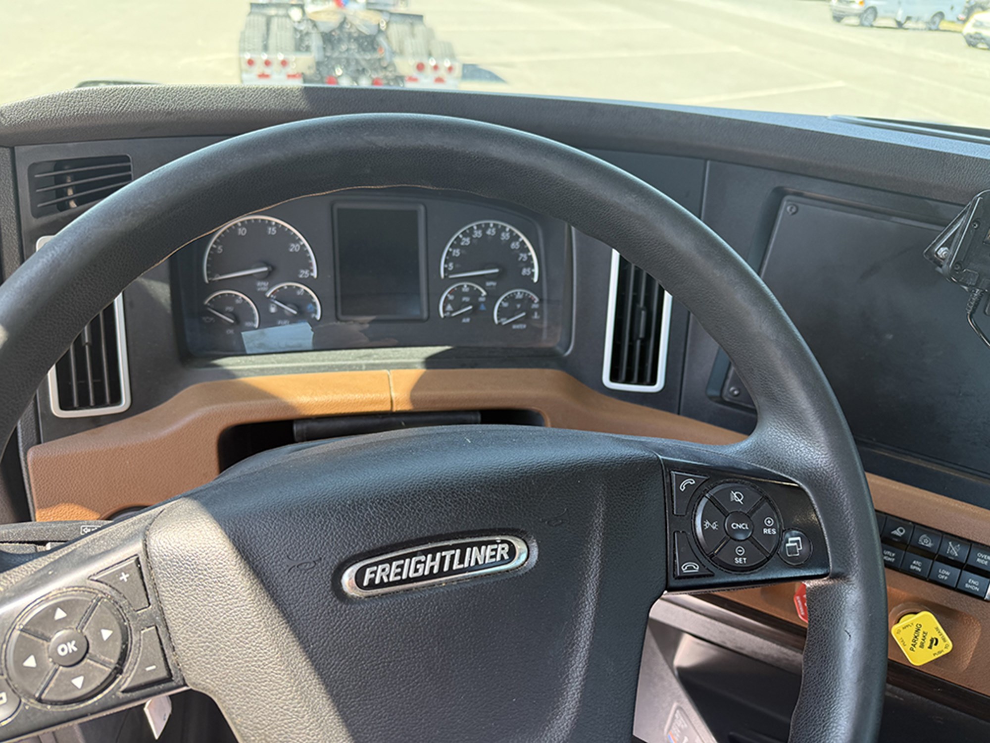2022 Freightliner CASCADIA 126 1784132254242 2022 Freightliner CASCADIA 126 1784132254242