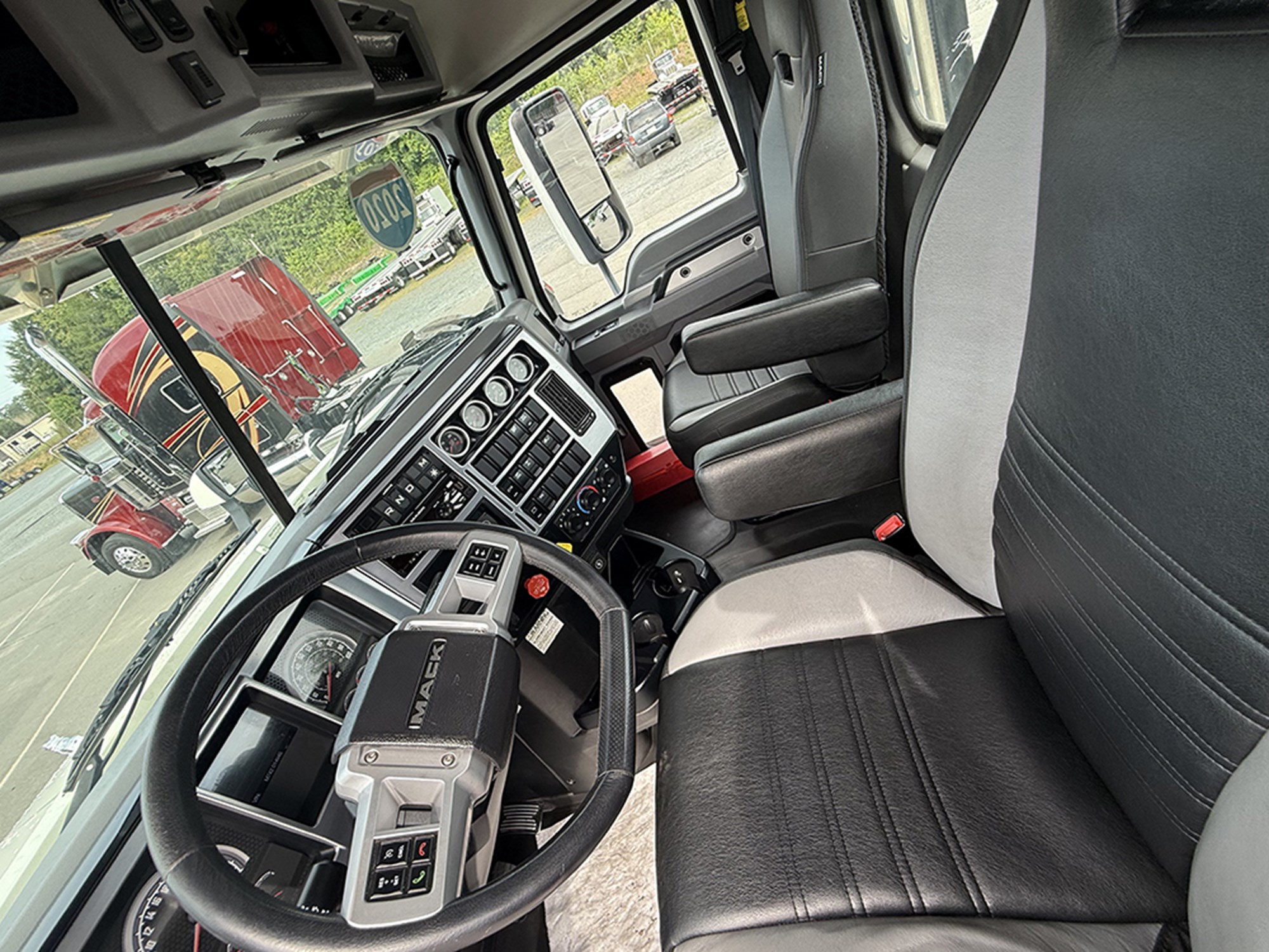 2020 Mack Anthem 1784644709016 2020 Mack Anthem 1784644709016