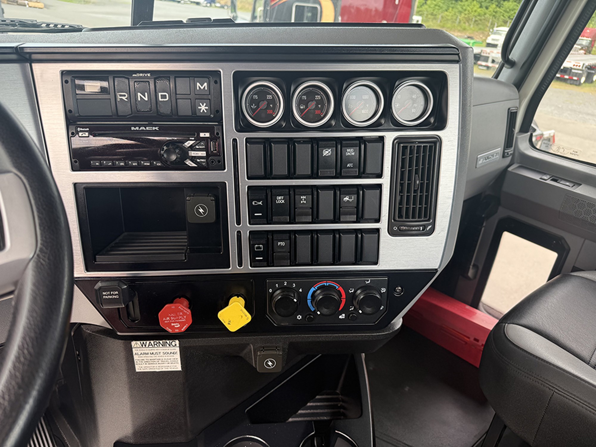 2020 Mack Anthem 1784644709314 2020 Mack Anthem 1784644709314