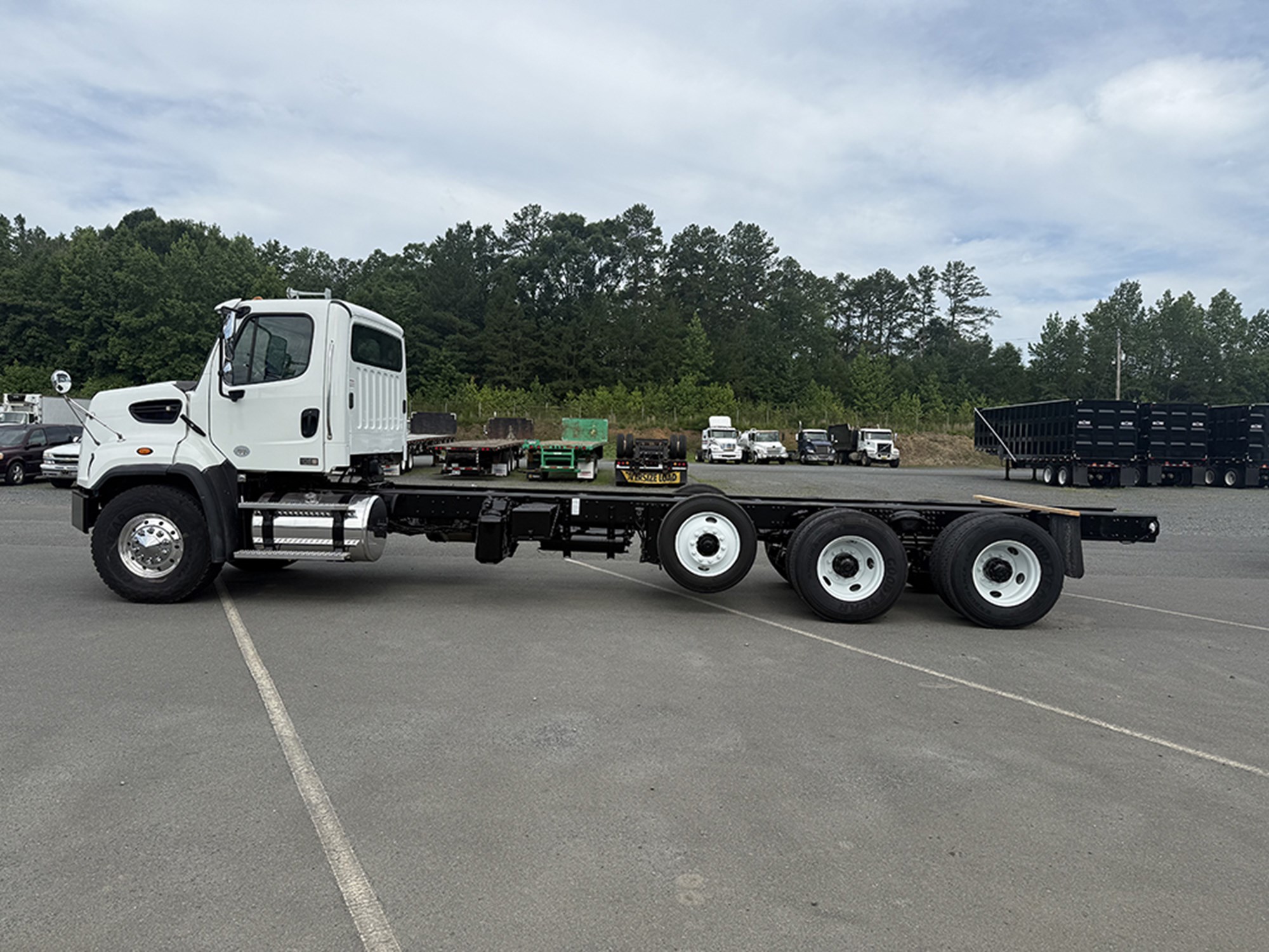 2019 Freightliner 108SD 1784644786741 2019 Freightliner 108SD 1784644786741