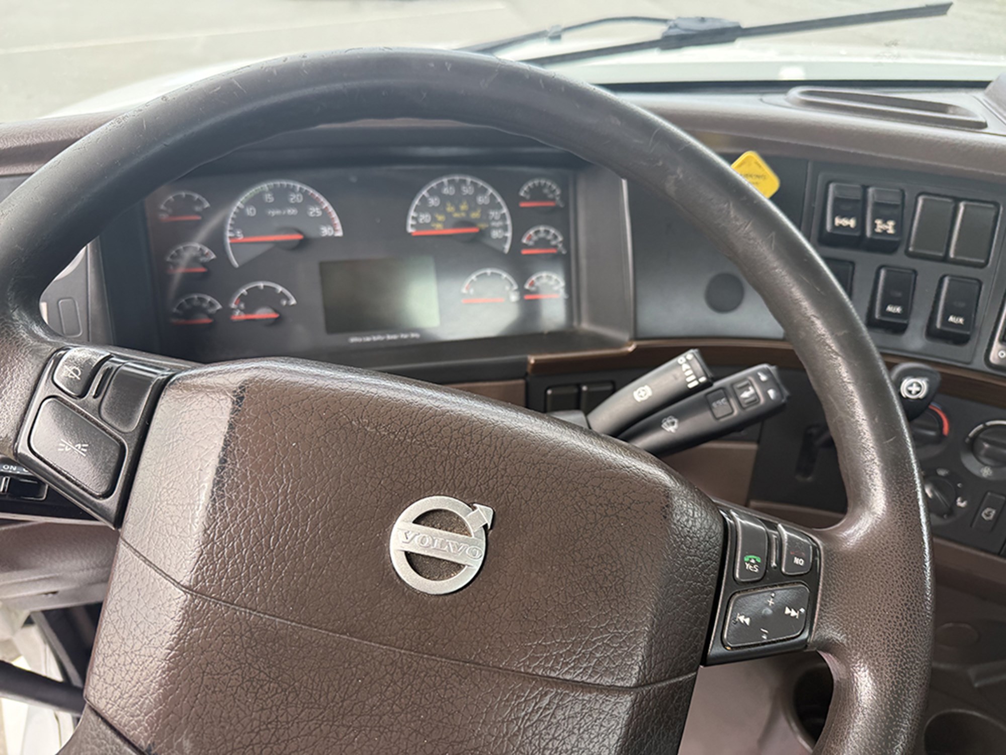 2016 Volvo VHD 1784644948687 2016 Volvo VHD 1784644948687