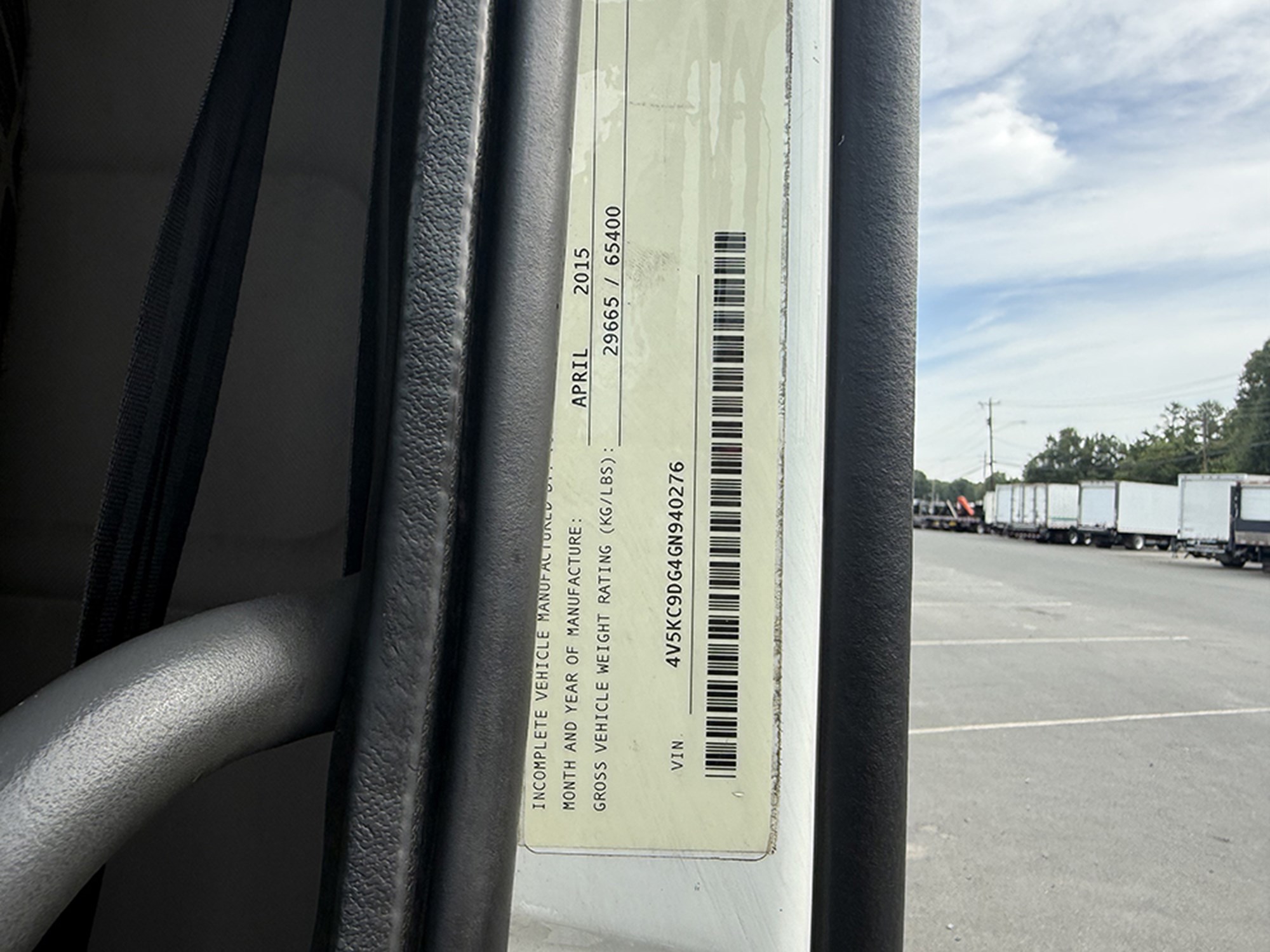 2016 Volvo VHD 1784644948906 2016 Volvo VHD 1784644948906