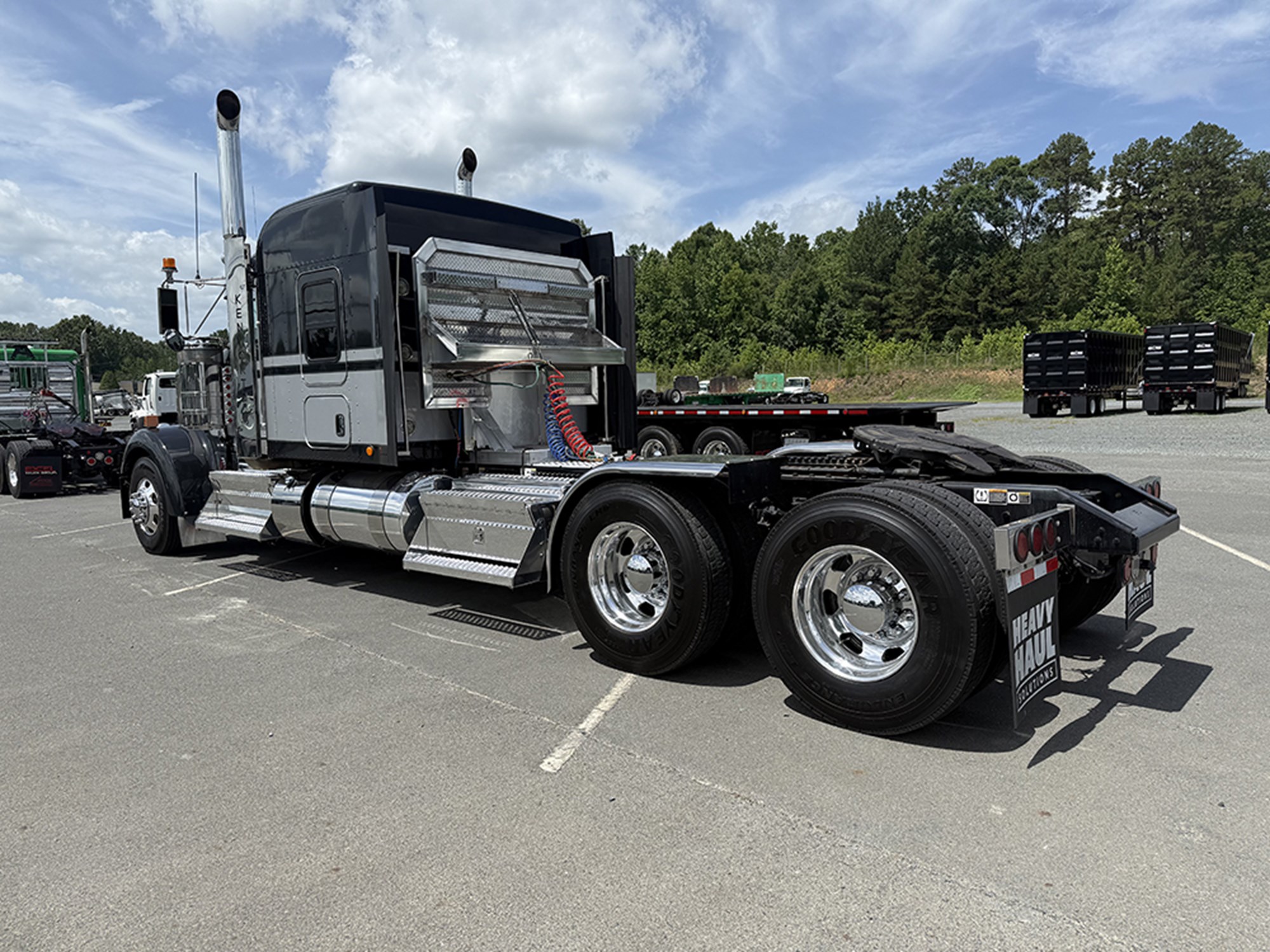 2022 Kenworth W9 Series 2022 Kenworth W9 Series - image 6 of 6